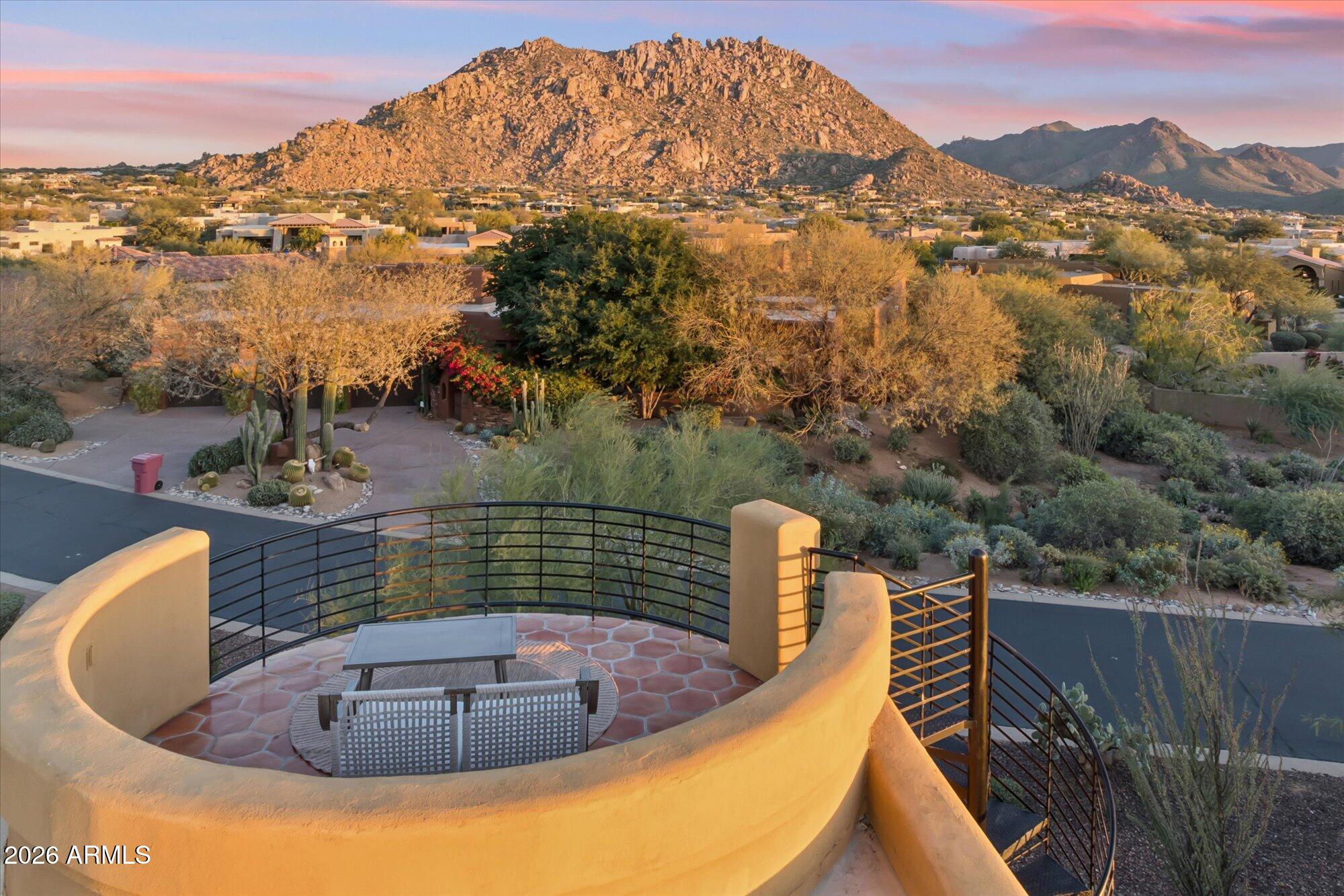 10460 E QUARTZ ROCK Road