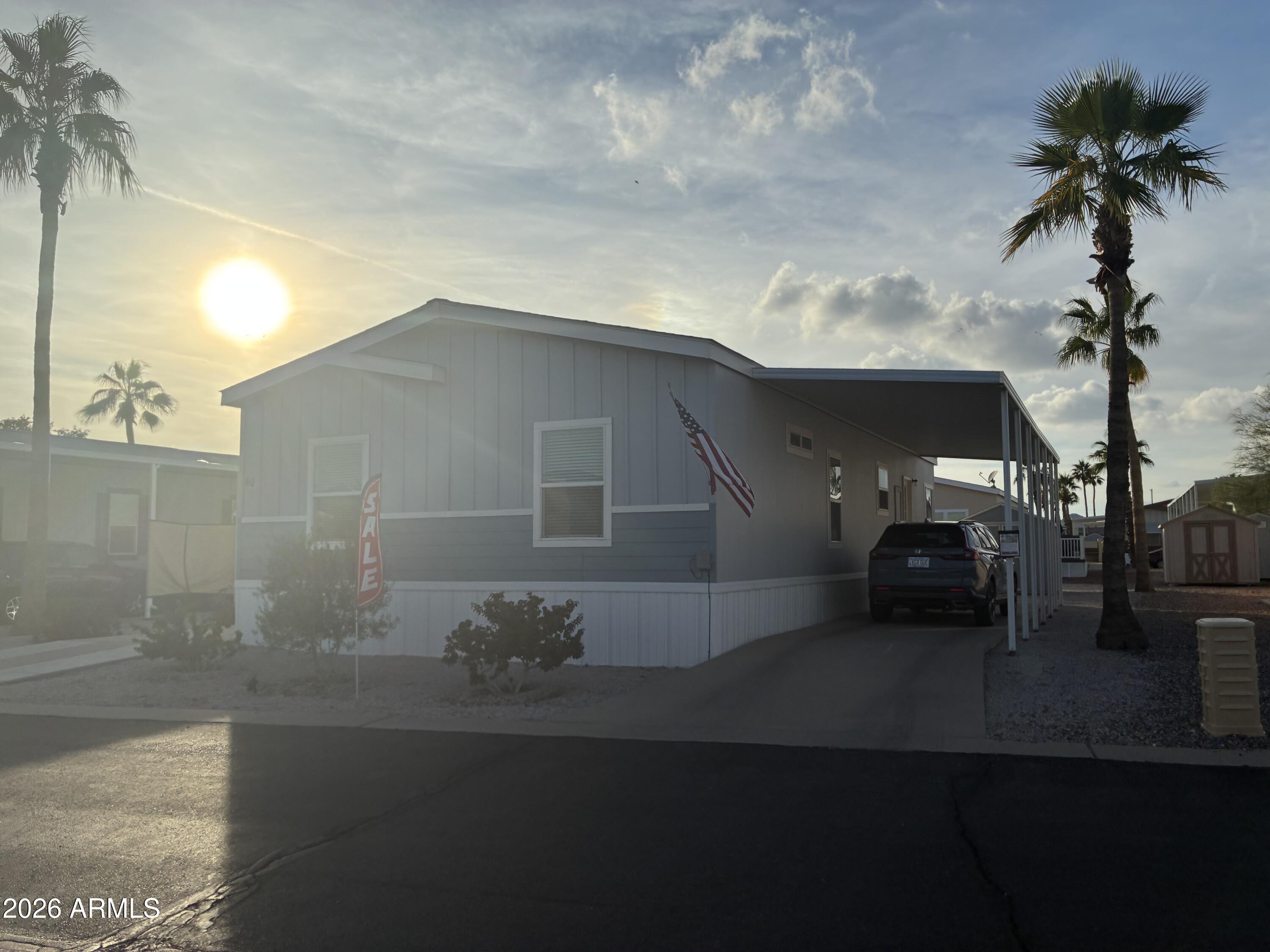 2000 S APACHE Road 40