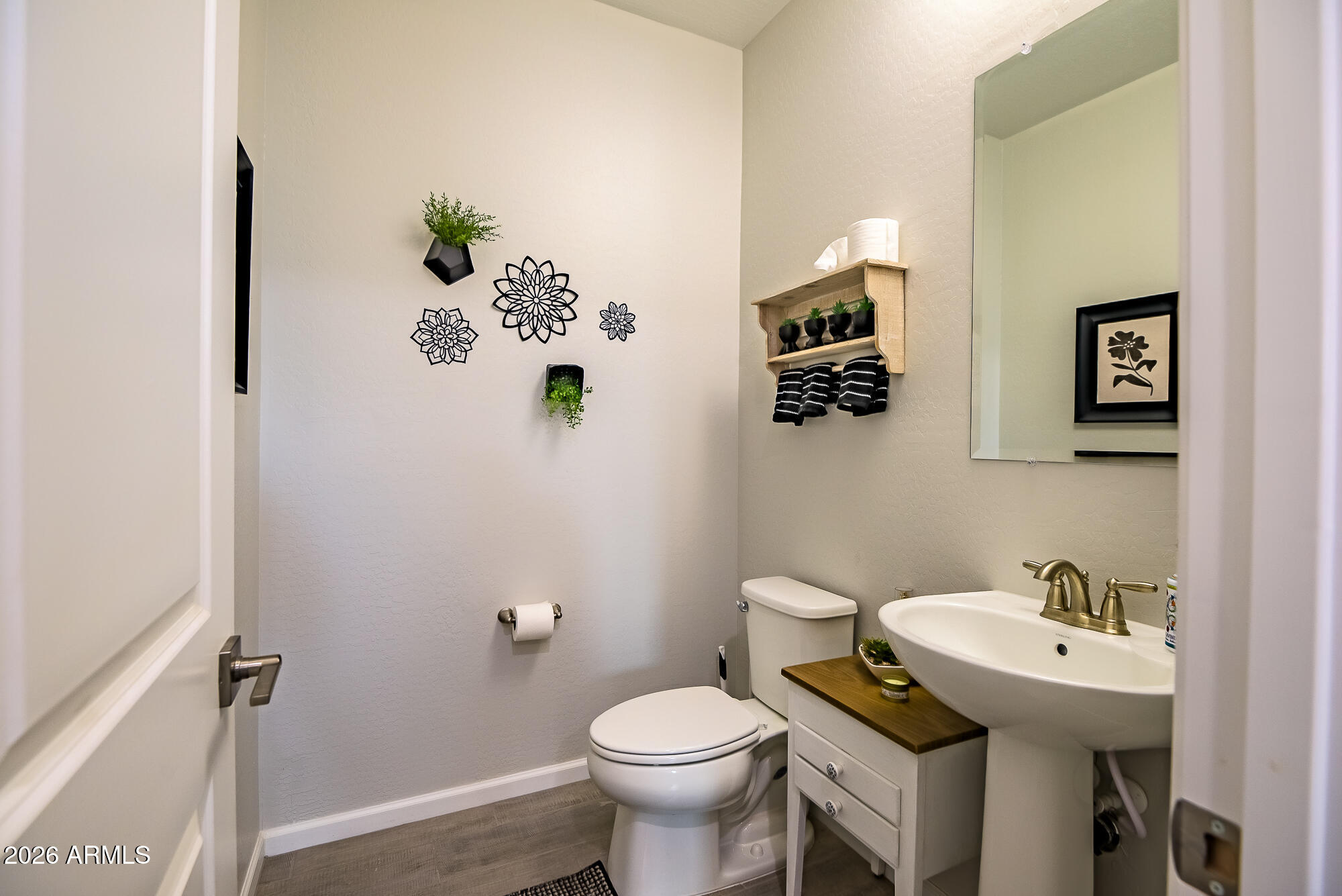 17765 W SUPERIOR Avenue