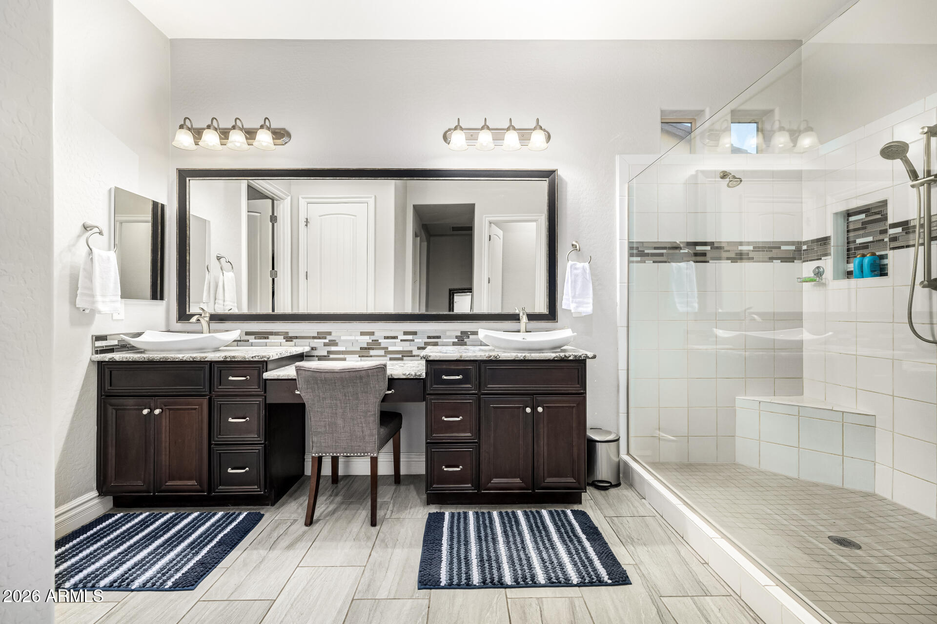 21943 E DESERT HILLS Drive