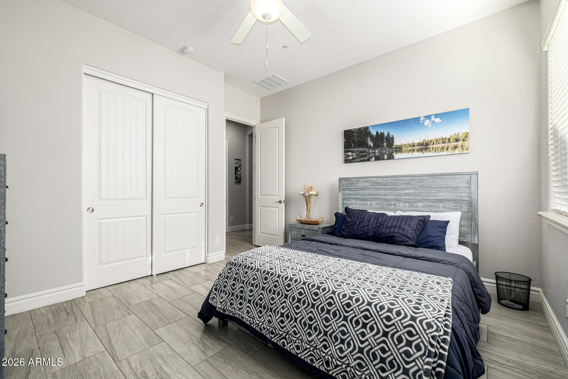 21943 E DESERT HILLS Drive