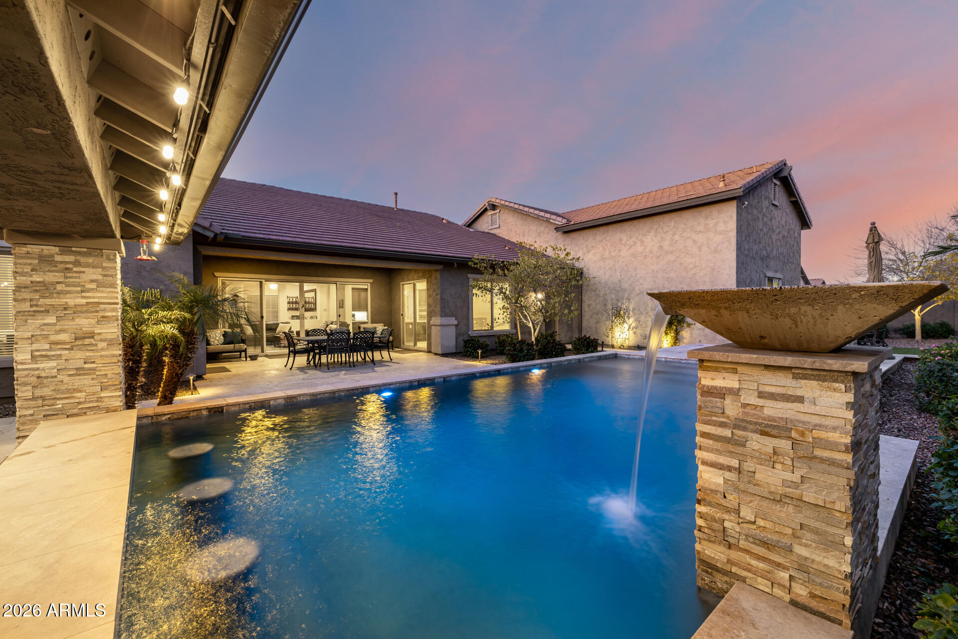 21943 E DESERT HILLS Drive