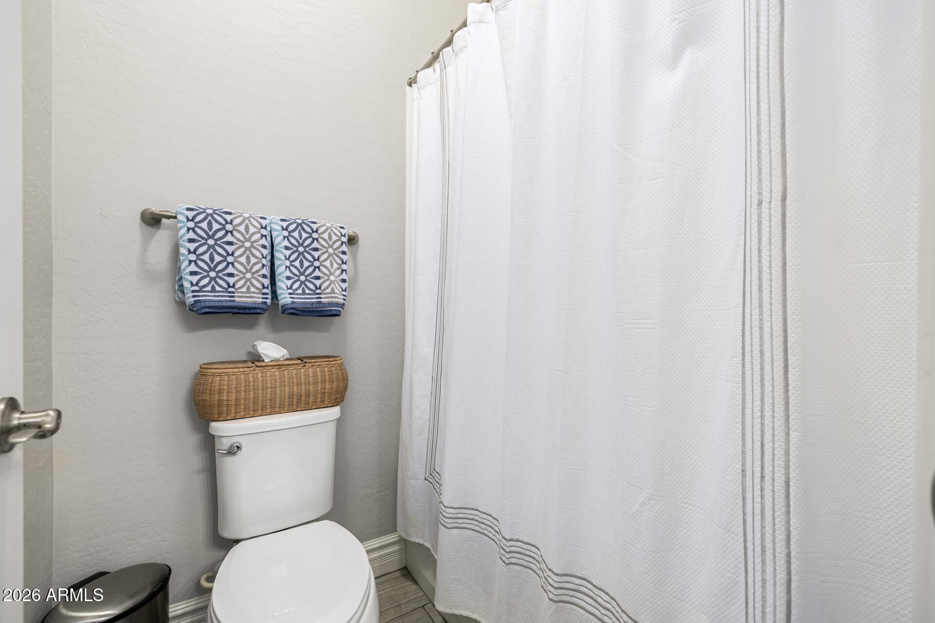 21943 E DESERT HILLS Drive