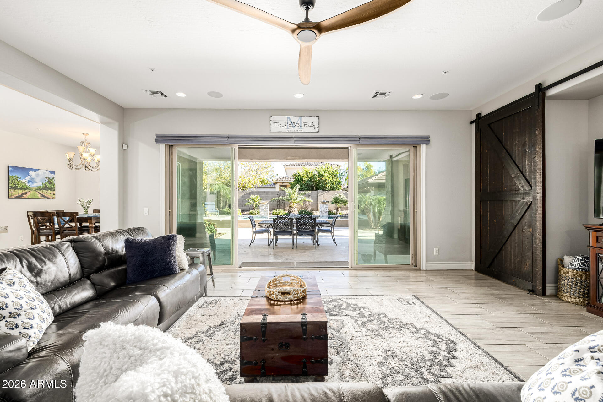 21943 E DESERT HILLS Drive