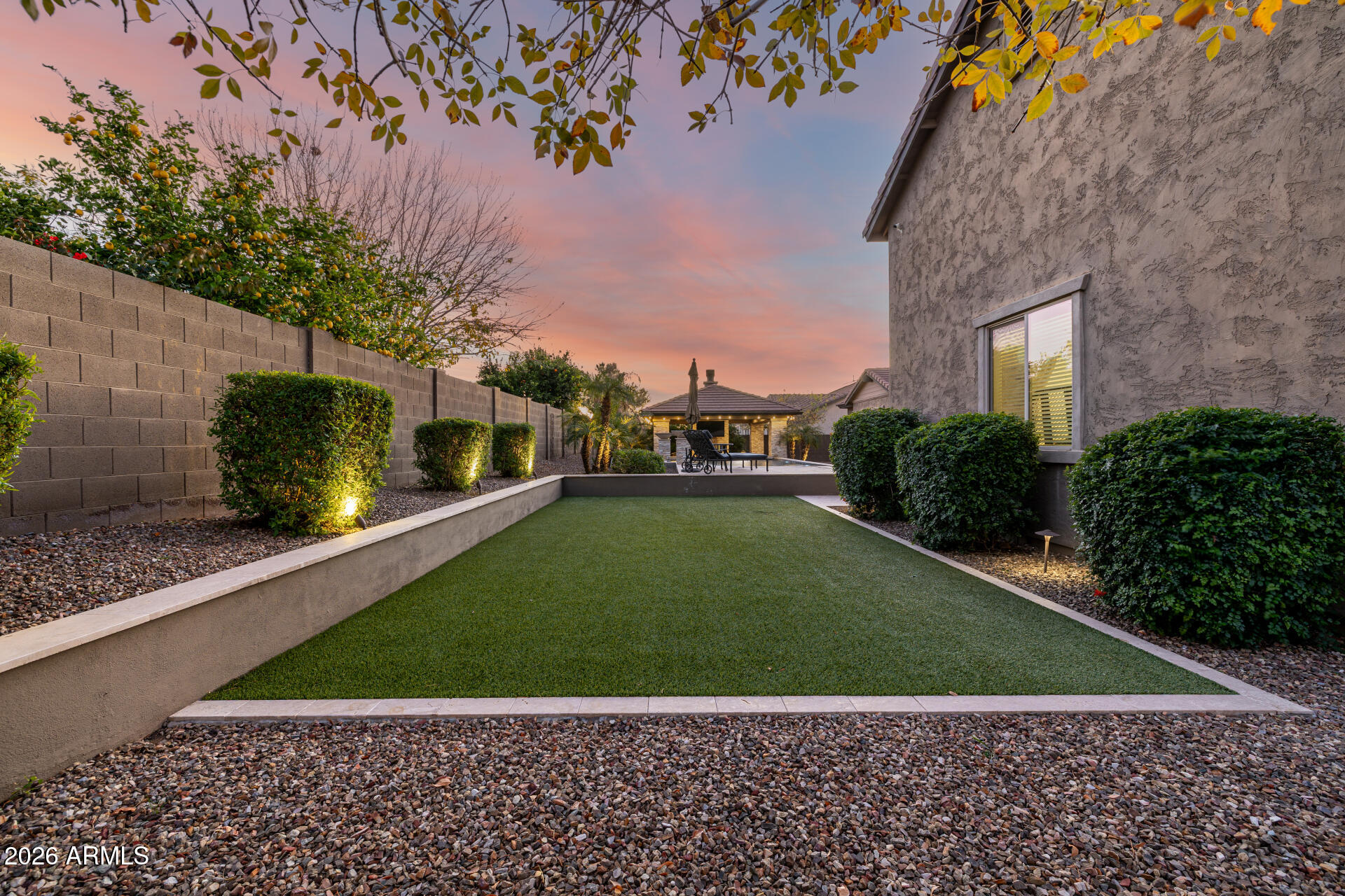 21943 E DESERT HILLS Drive