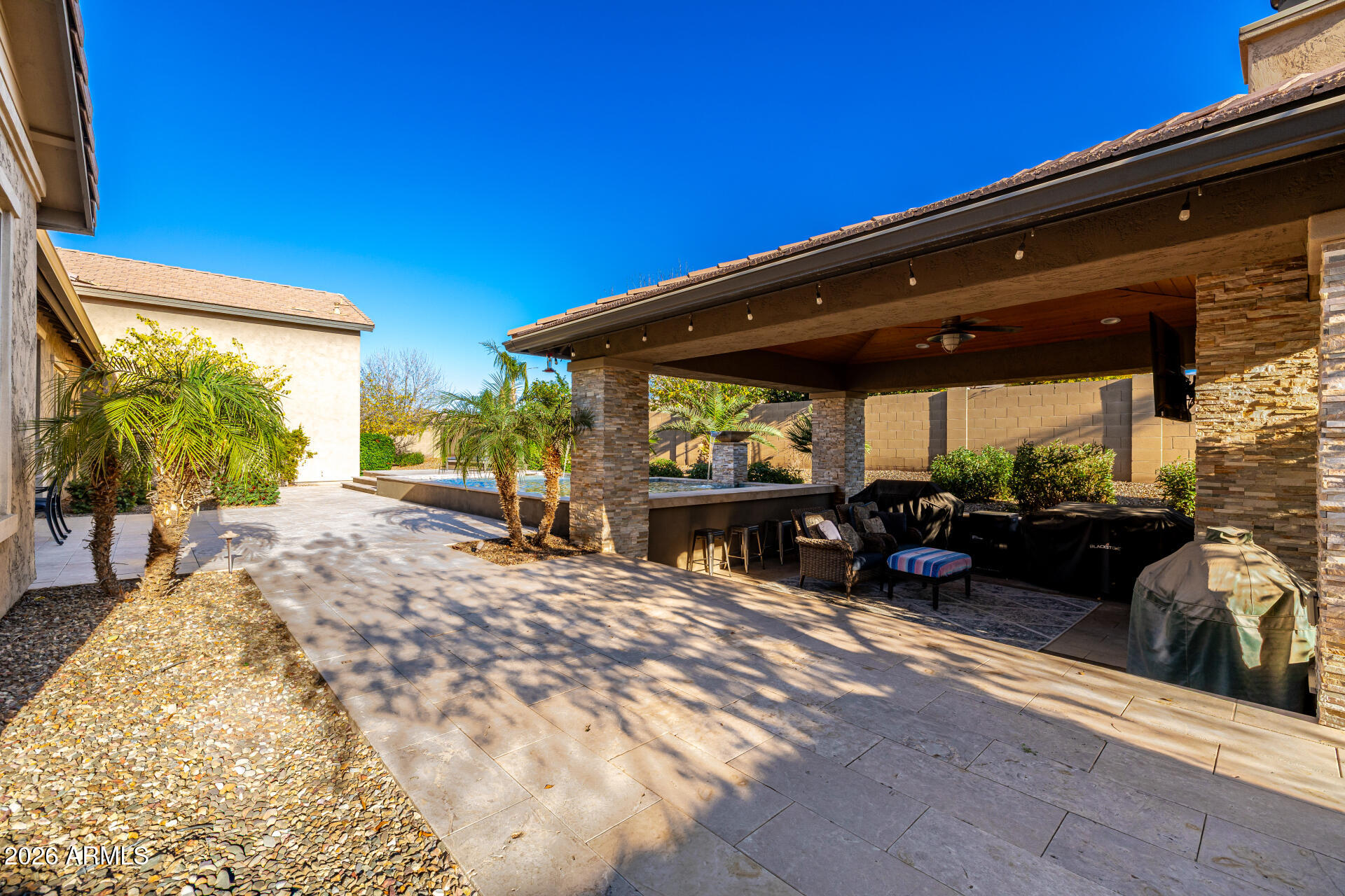 21943 E DESERT HILLS Drive
