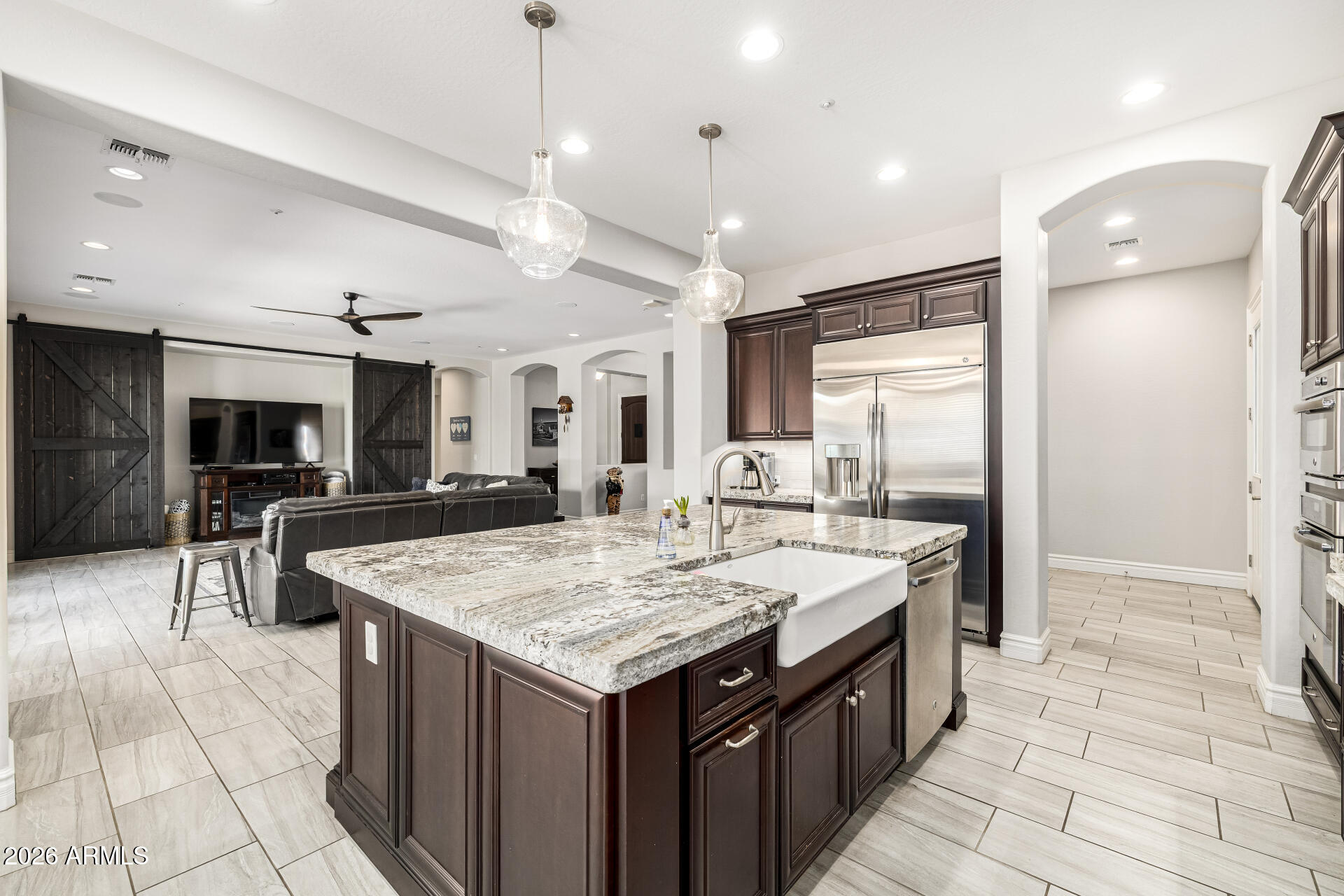 21943 E DESERT HILLS Drive