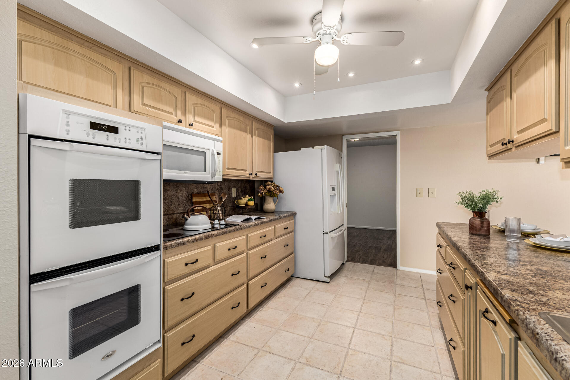 10439 W KINGSWOOD Circle