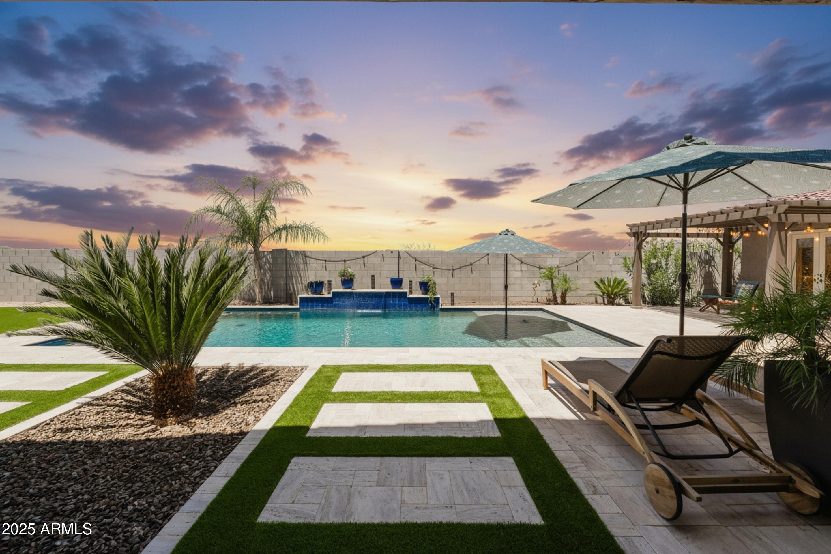 27700 N SILVERLEAF Road