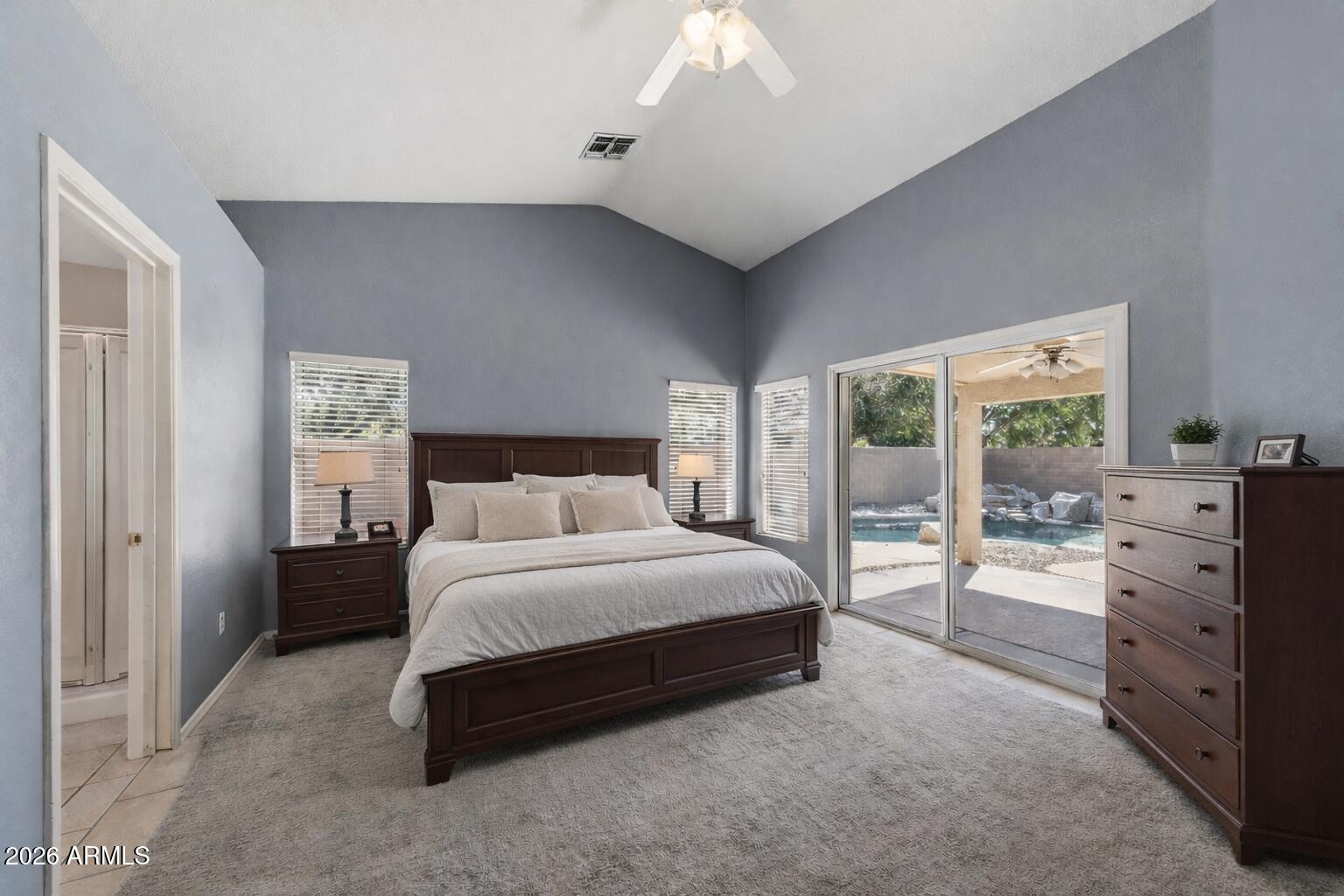 2415 S COMPTON