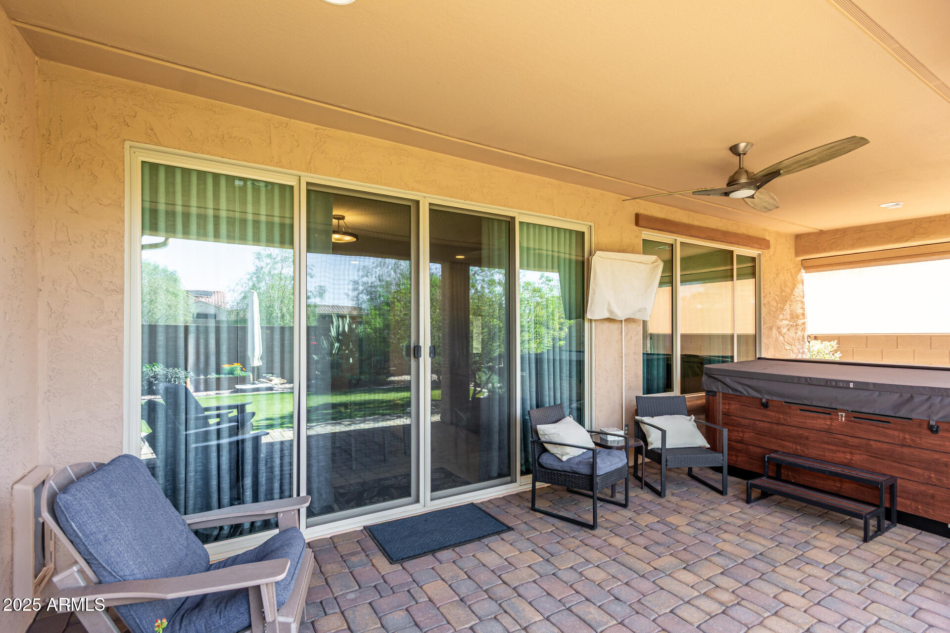 4138 N HAWTHORN Drive