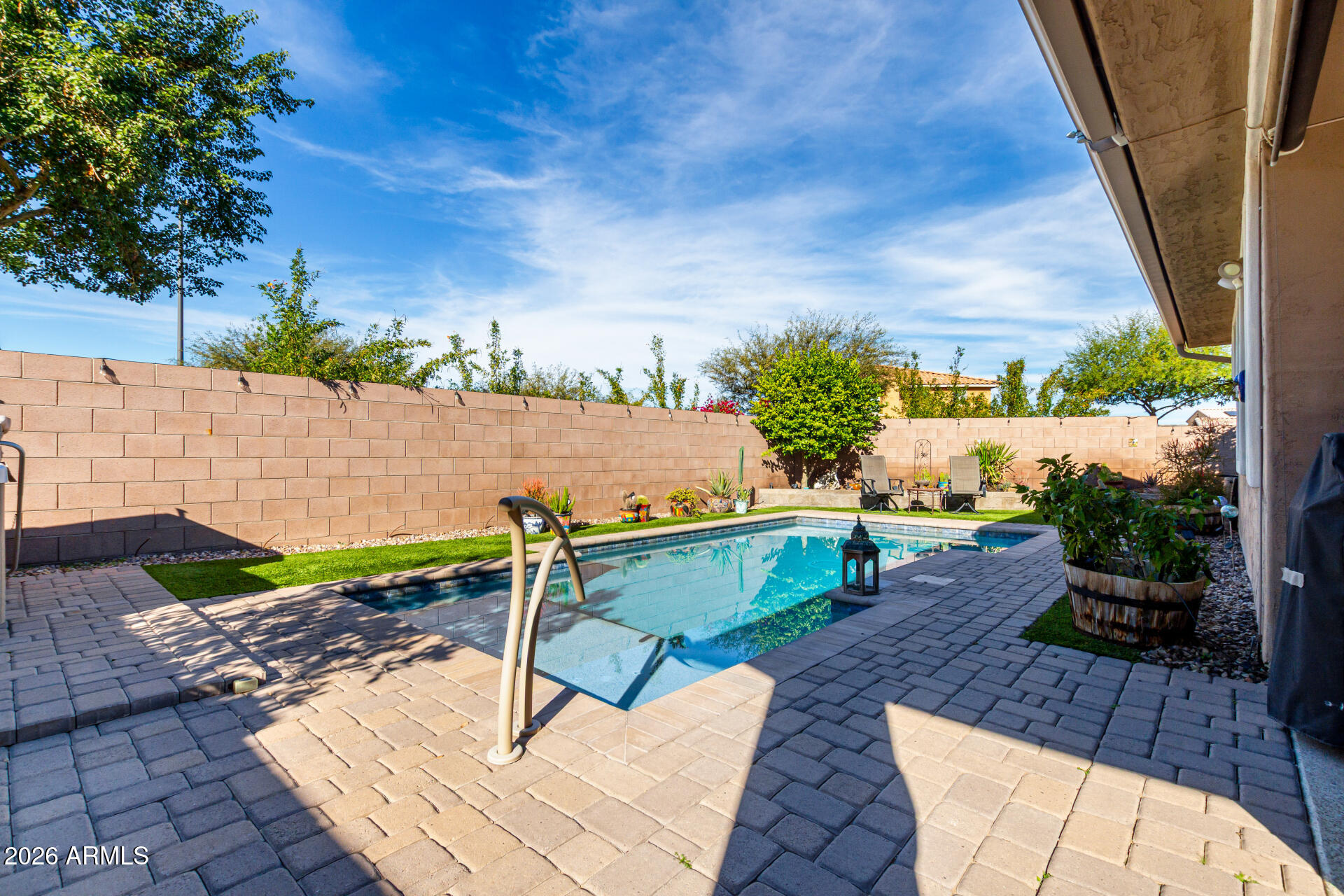 7730 S RESEDA Street