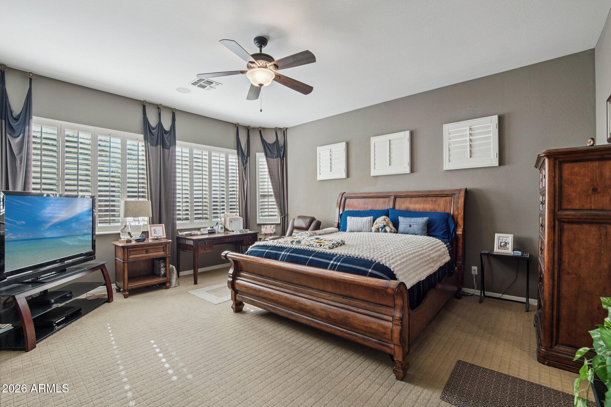 1051 W SIERRA MADRE Avenue