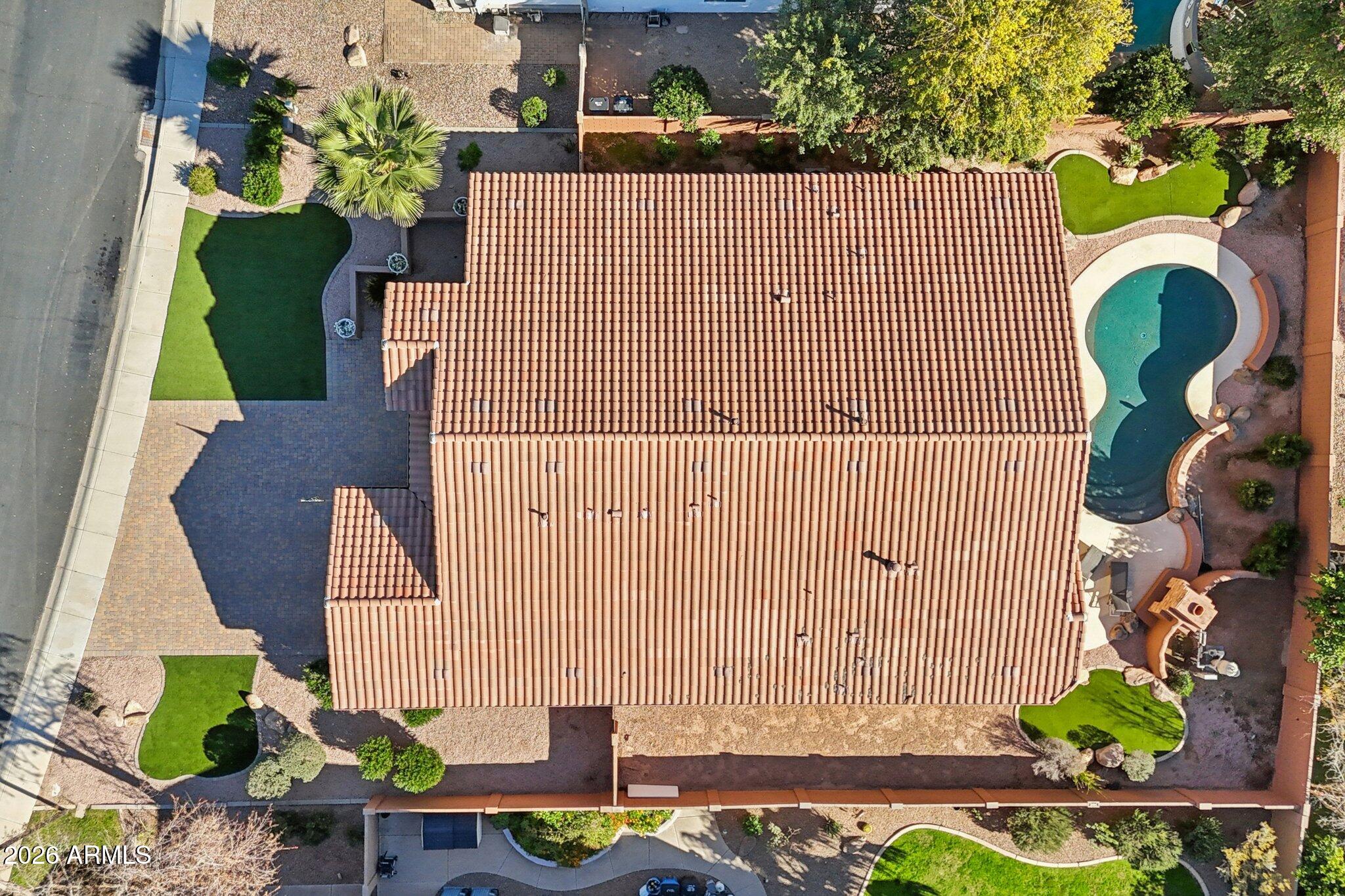 1051 W SIERRA MADRE Avenue