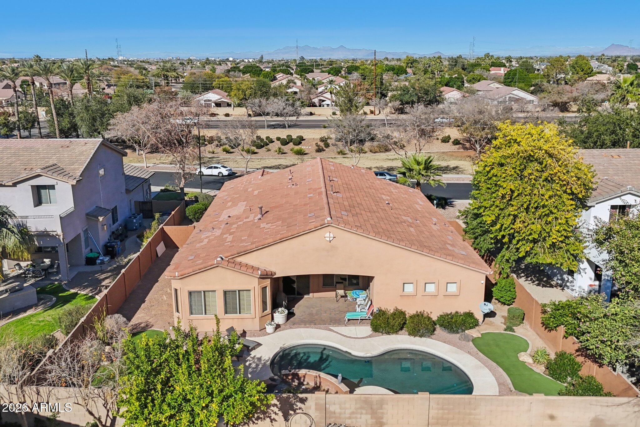 1051 W SIERRA MADRE Avenue