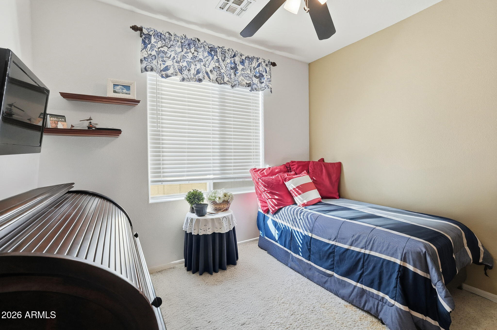 1381 W MAPLEWOOD Street