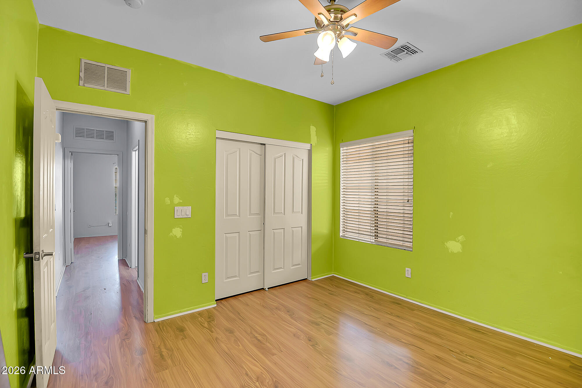 12109 W VALENTINE Avenue