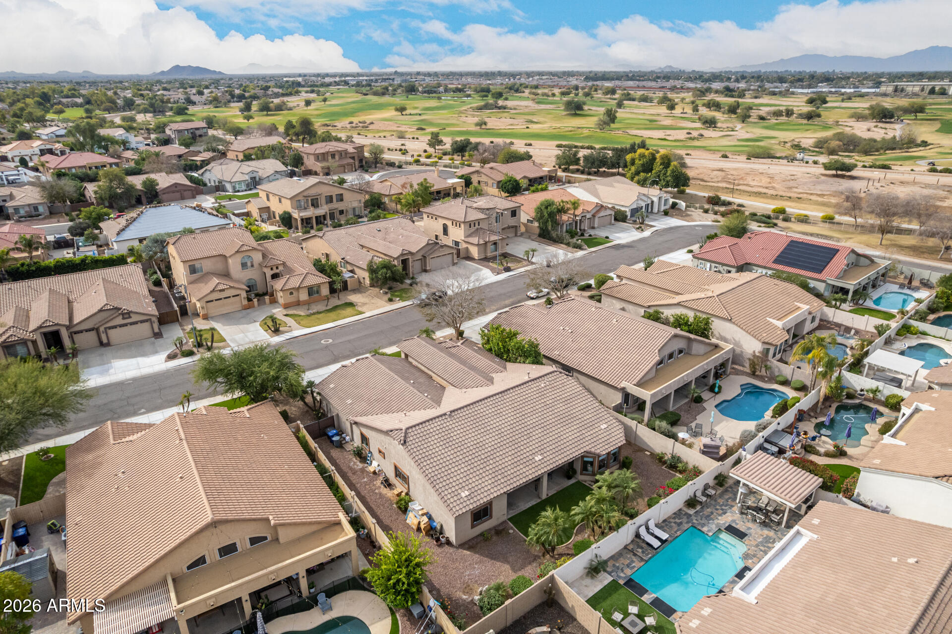 828 E TEAKWOOD Drive