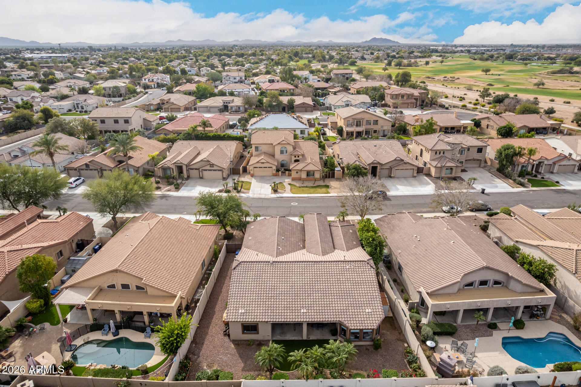 828 E TEAKWOOD Drive