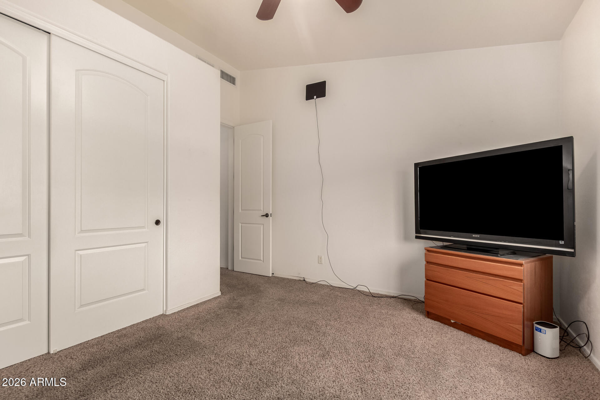 828 E TEAKWOOD Drive