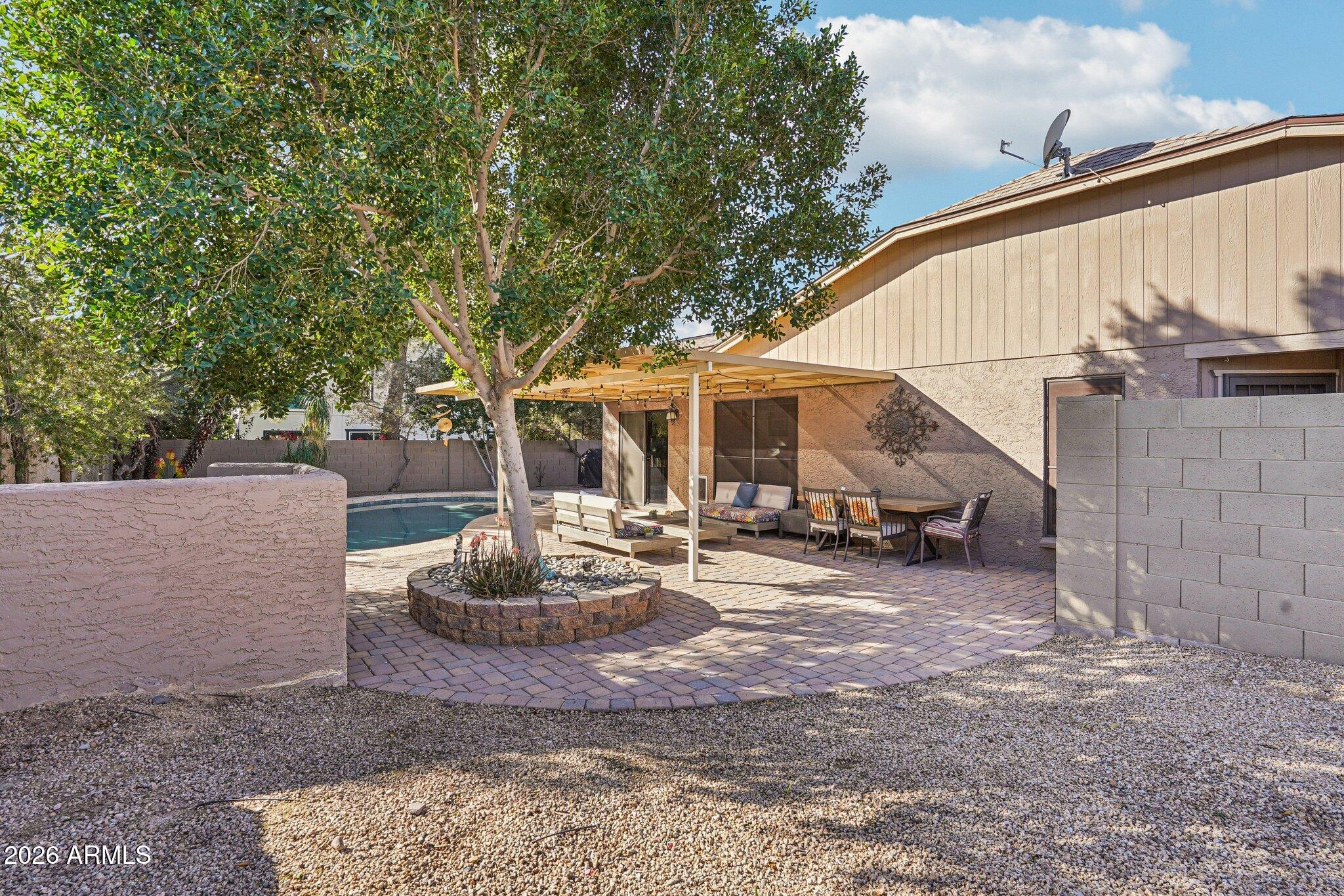 8019 E MCLELLAN Boulevard