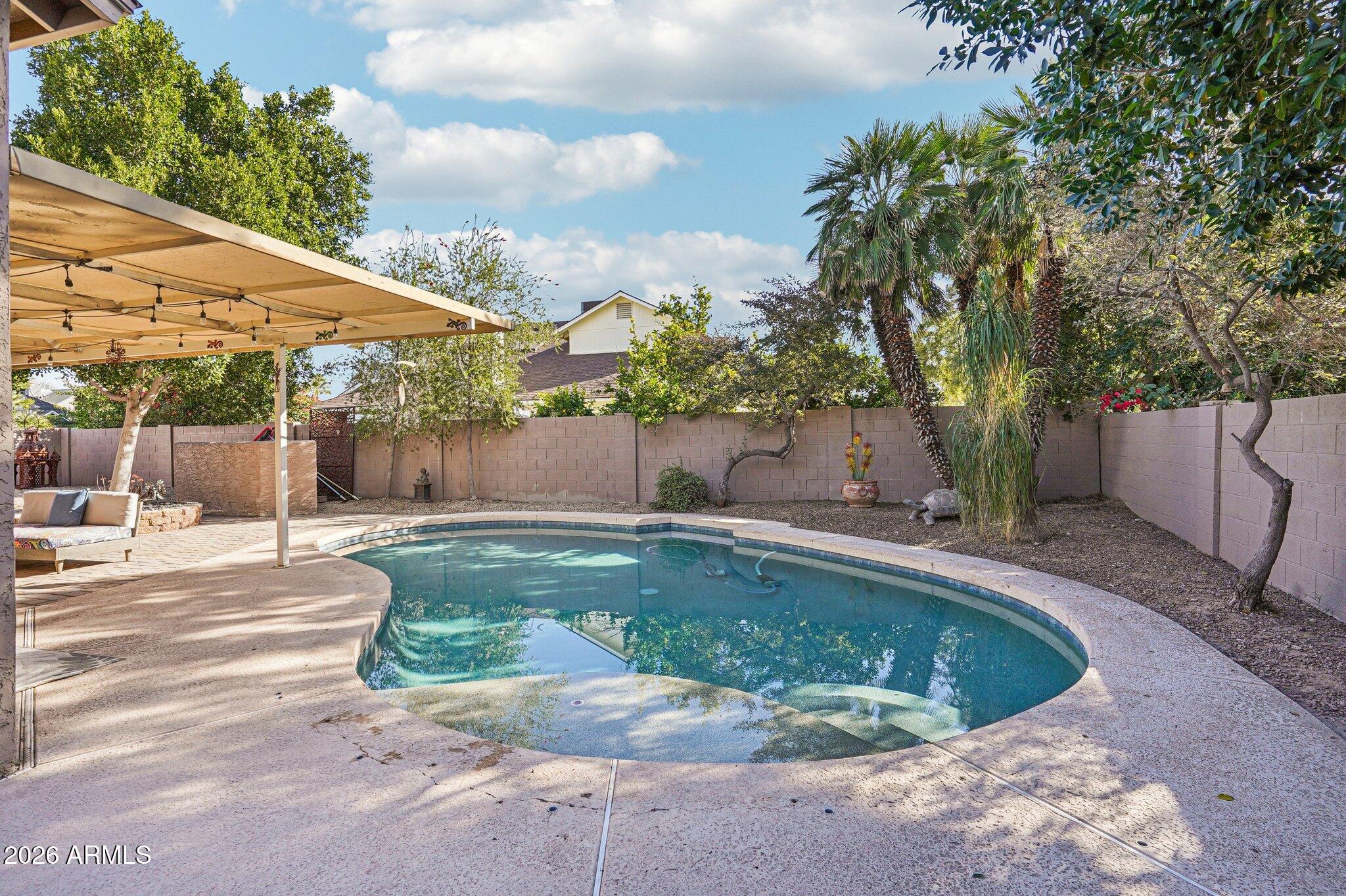 8019 E MCLELLAN Boulevard