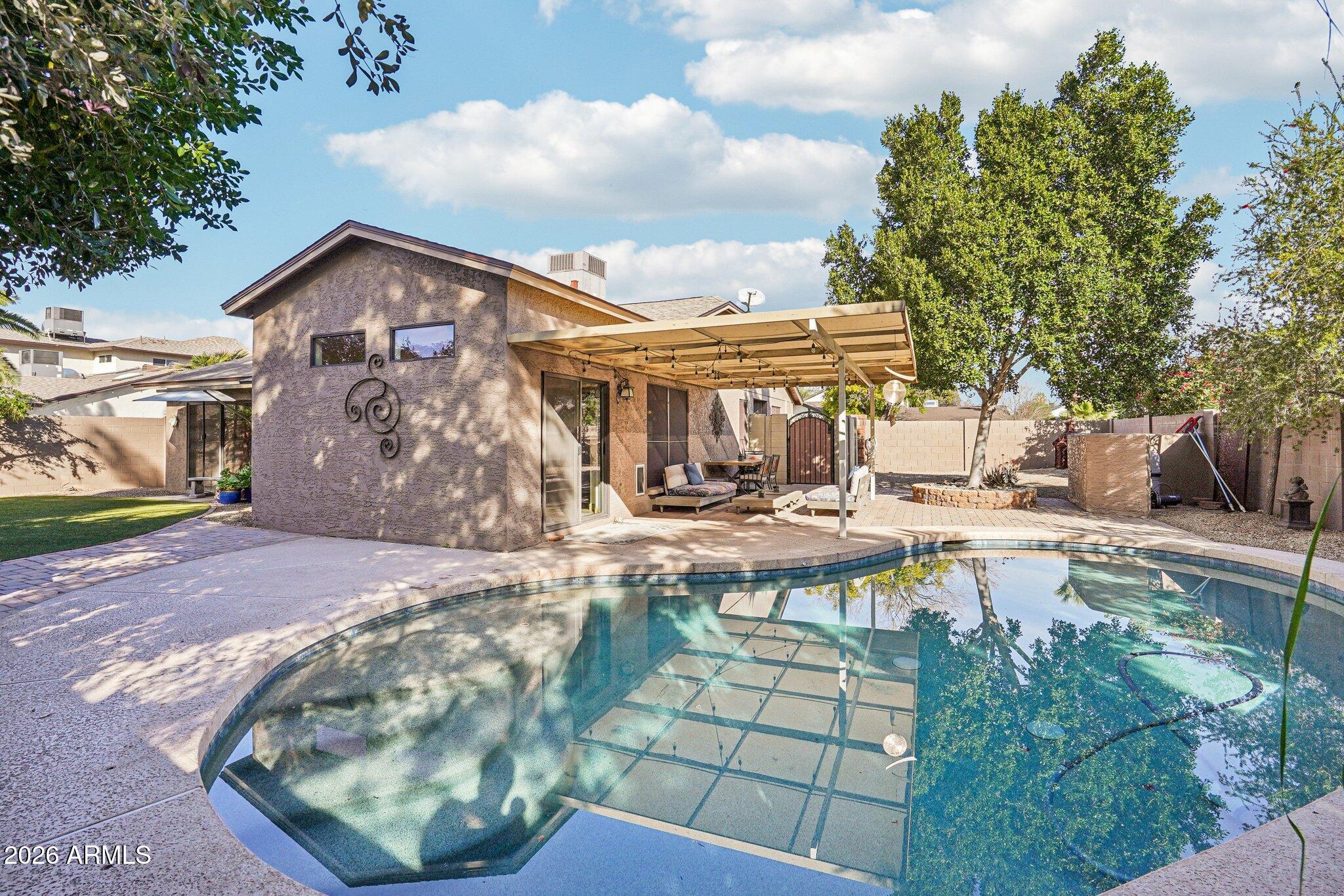 8019 E MCLELLAN Boulevard