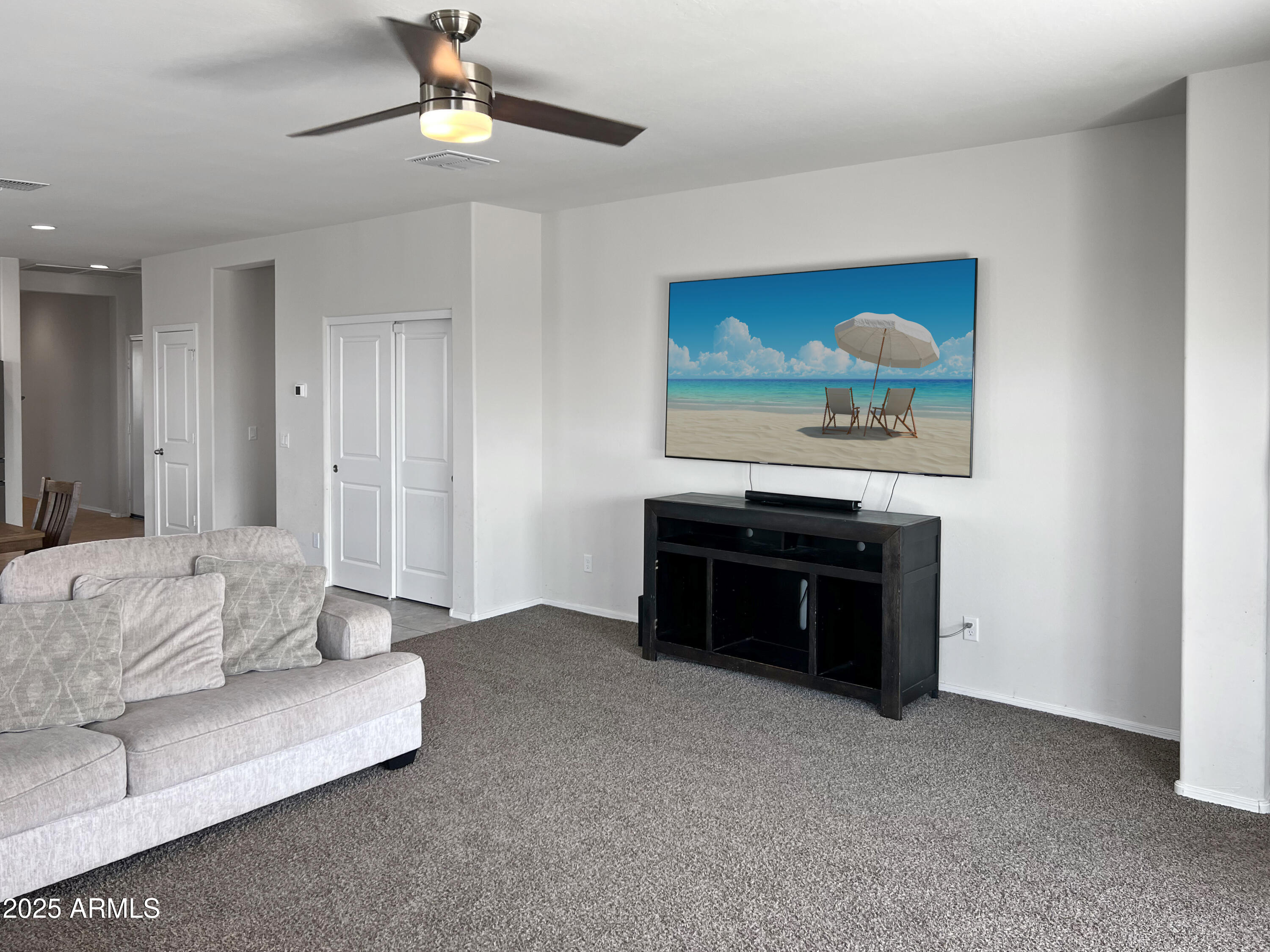 1081 W AVALON CANYON Drive