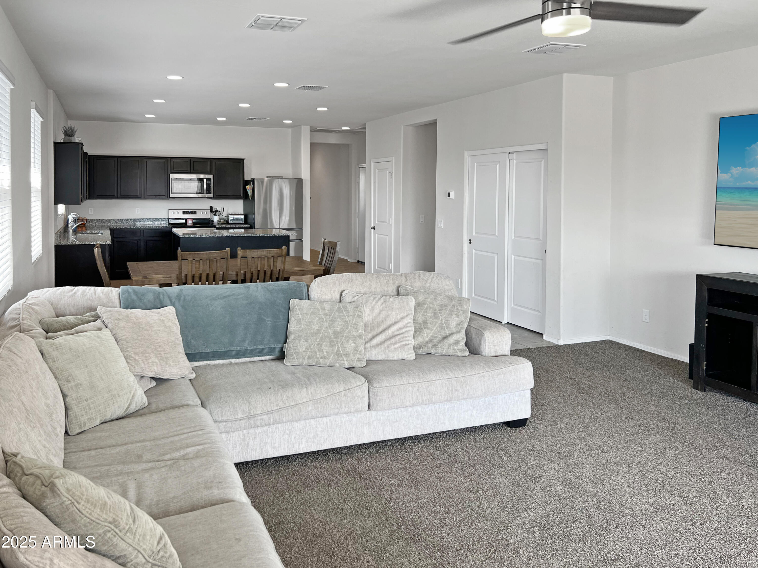 1081 W AVALON CANYON Drive