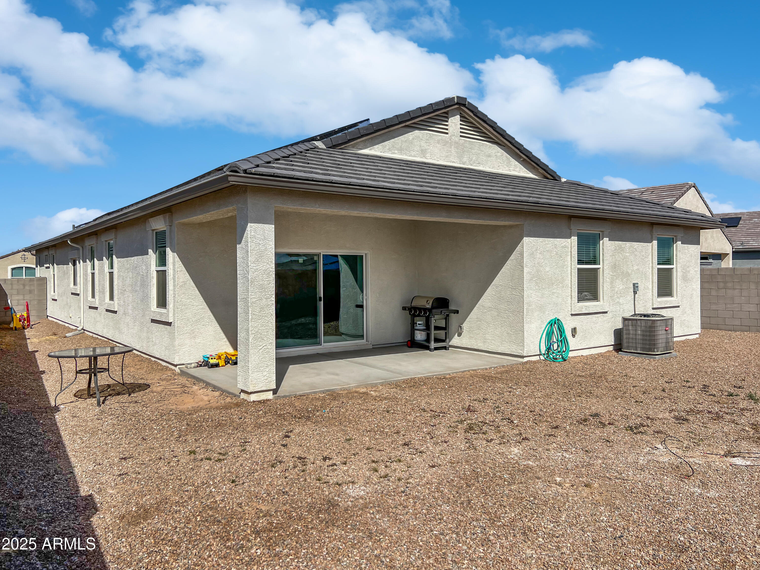 1081 W AVALON CANYON Drive