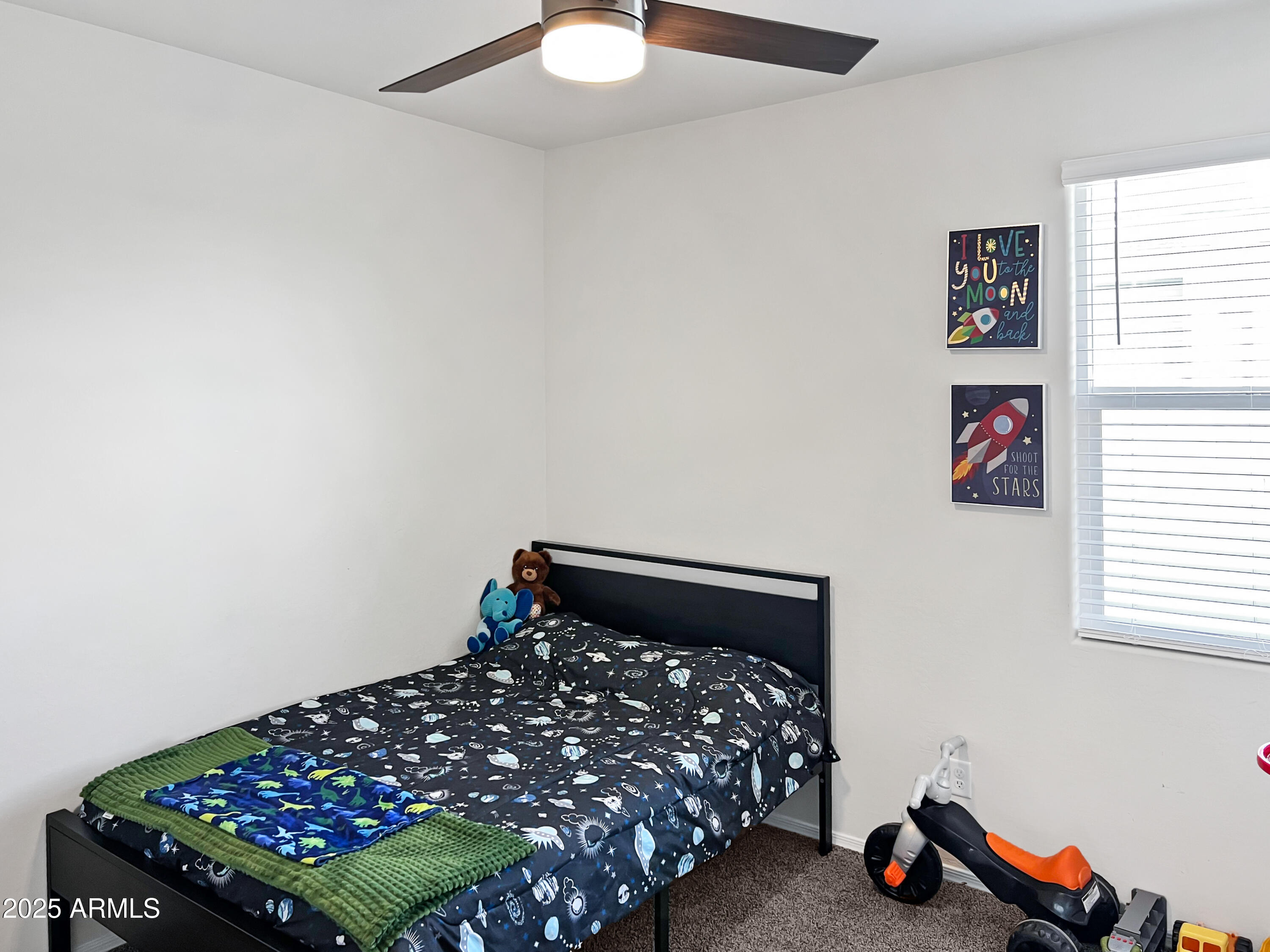 1081 W AVALON CANYON Drive