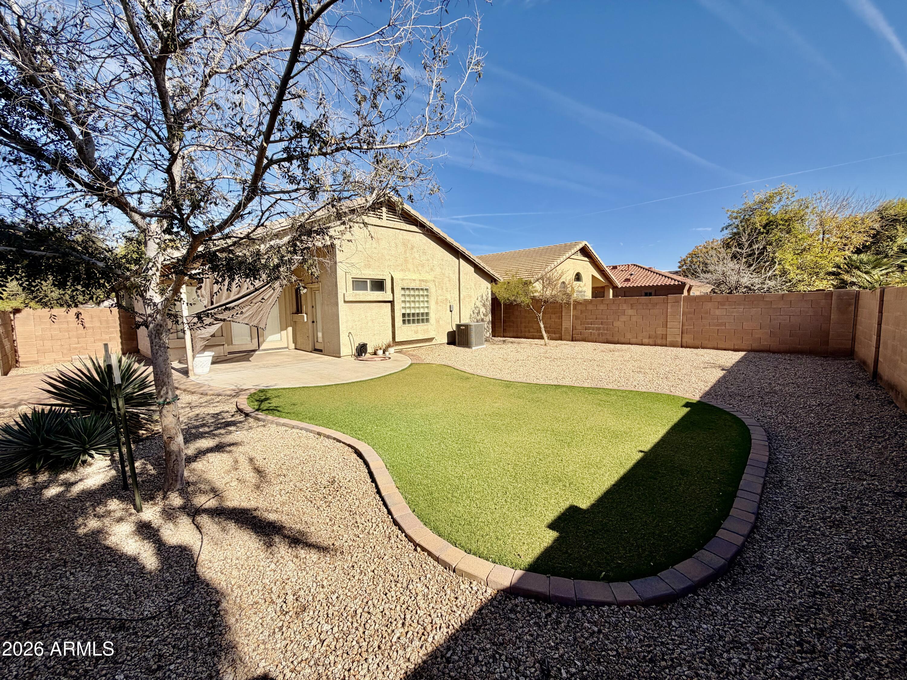 145 W HOLSTEIN Trail