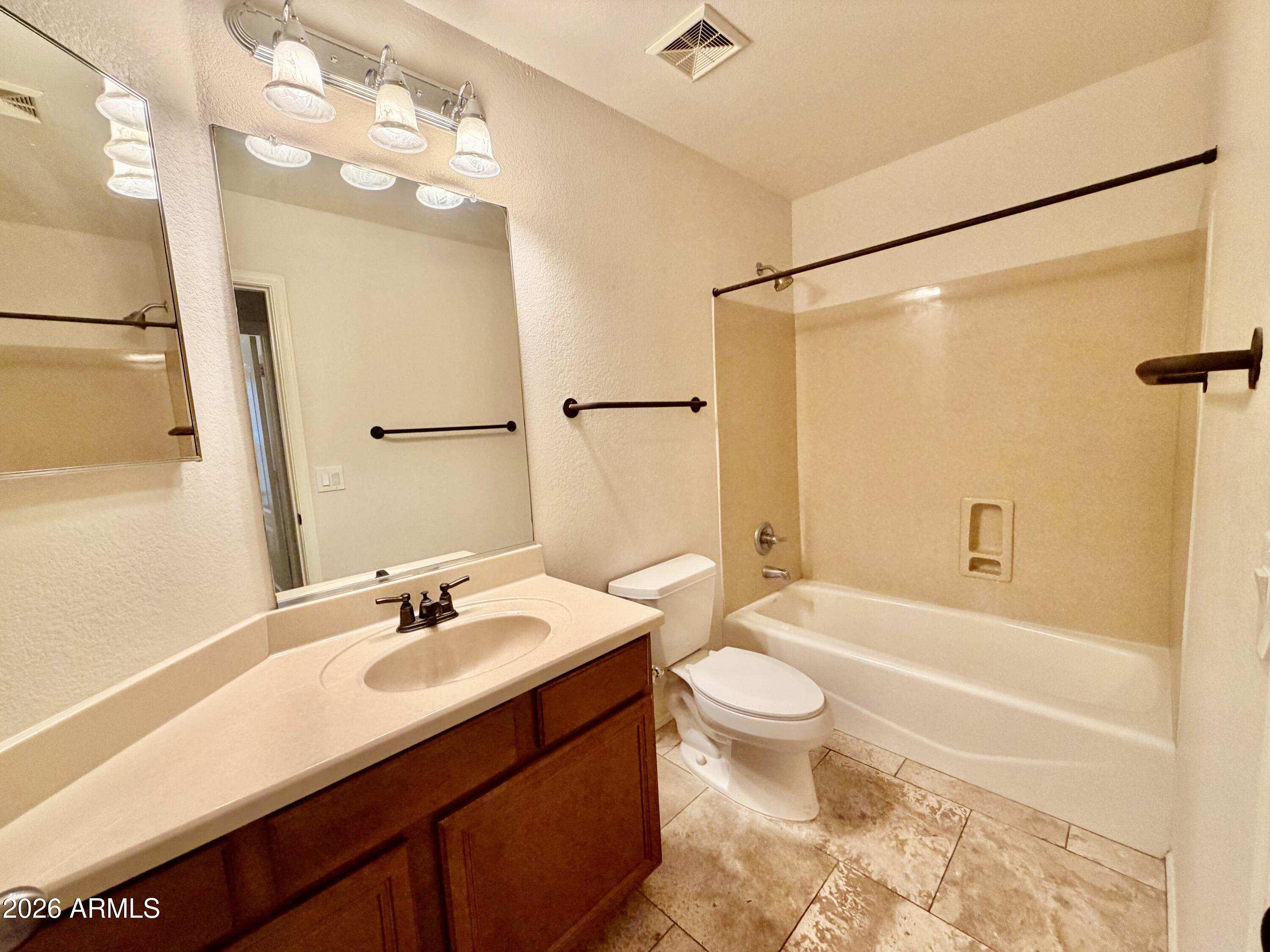 145 W HOLSTEIN Trail