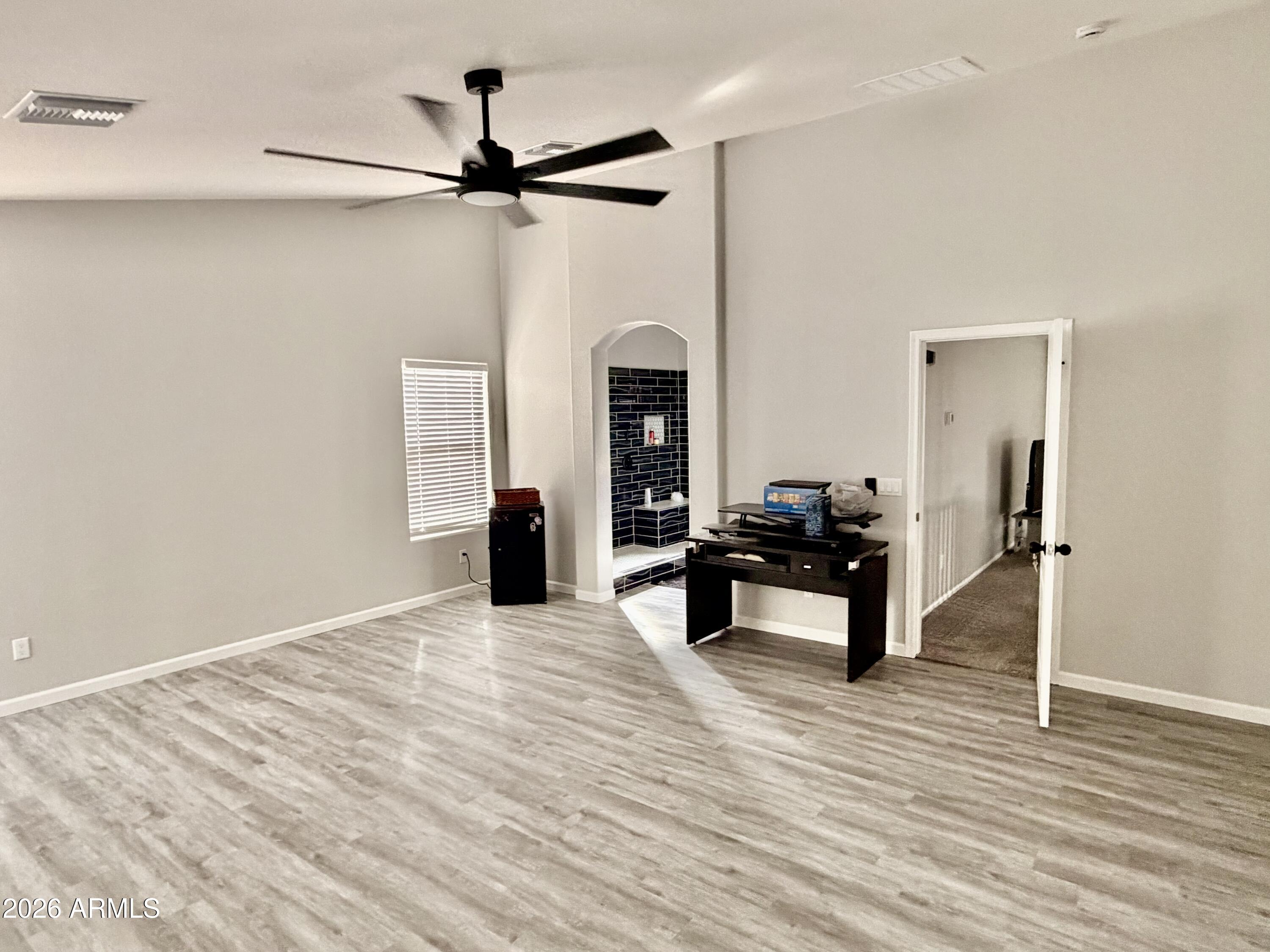 42645 W VENTURE Road