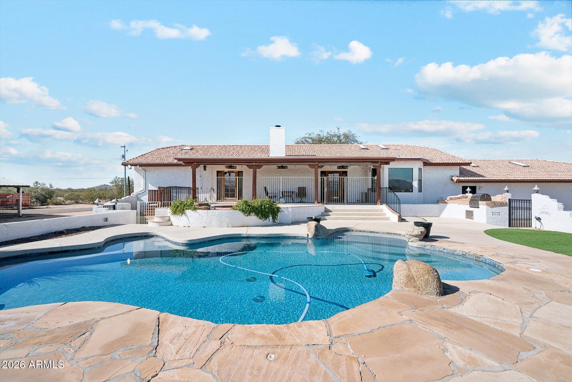 12135 N FALDALE Road