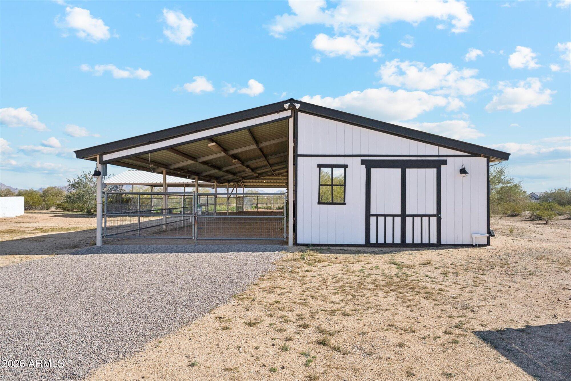 12135 N FALDALE Road