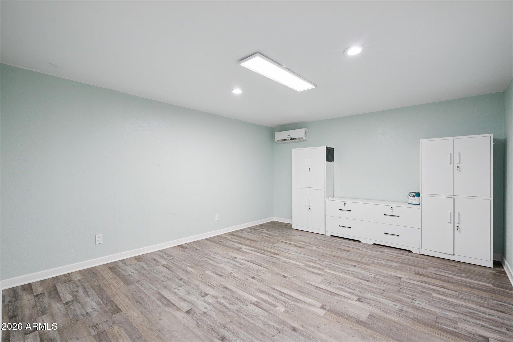 12135 N FALDALE Road