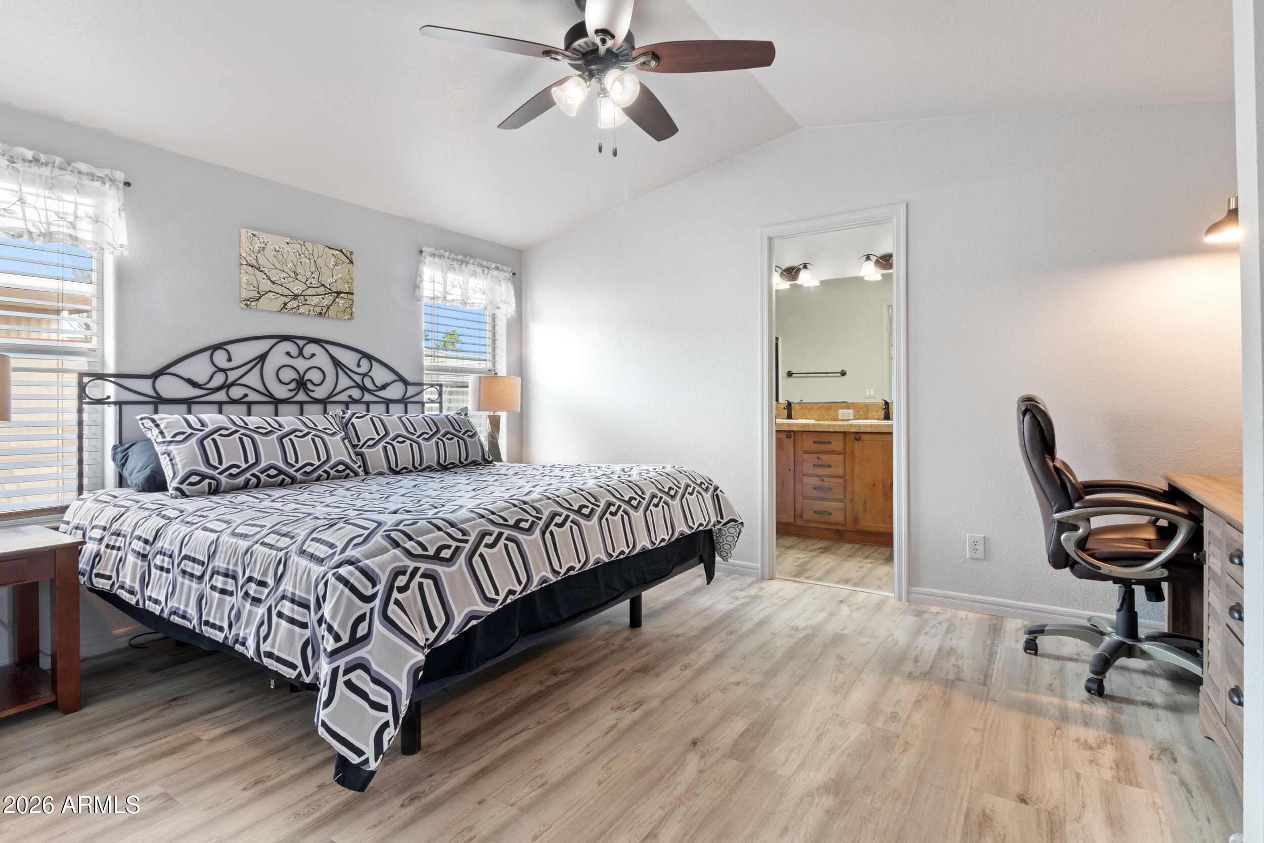 10936 E APACHE Trail 121