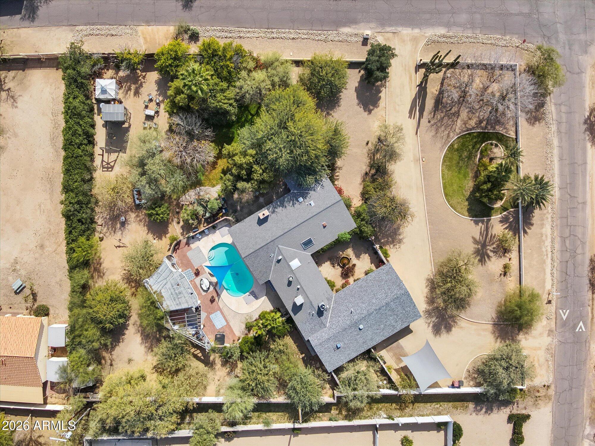 6602 E PARADISE Drive