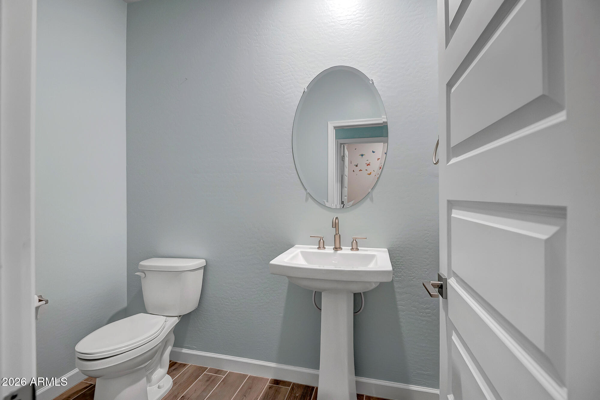 15896 W DESERT HOLLOW Drive