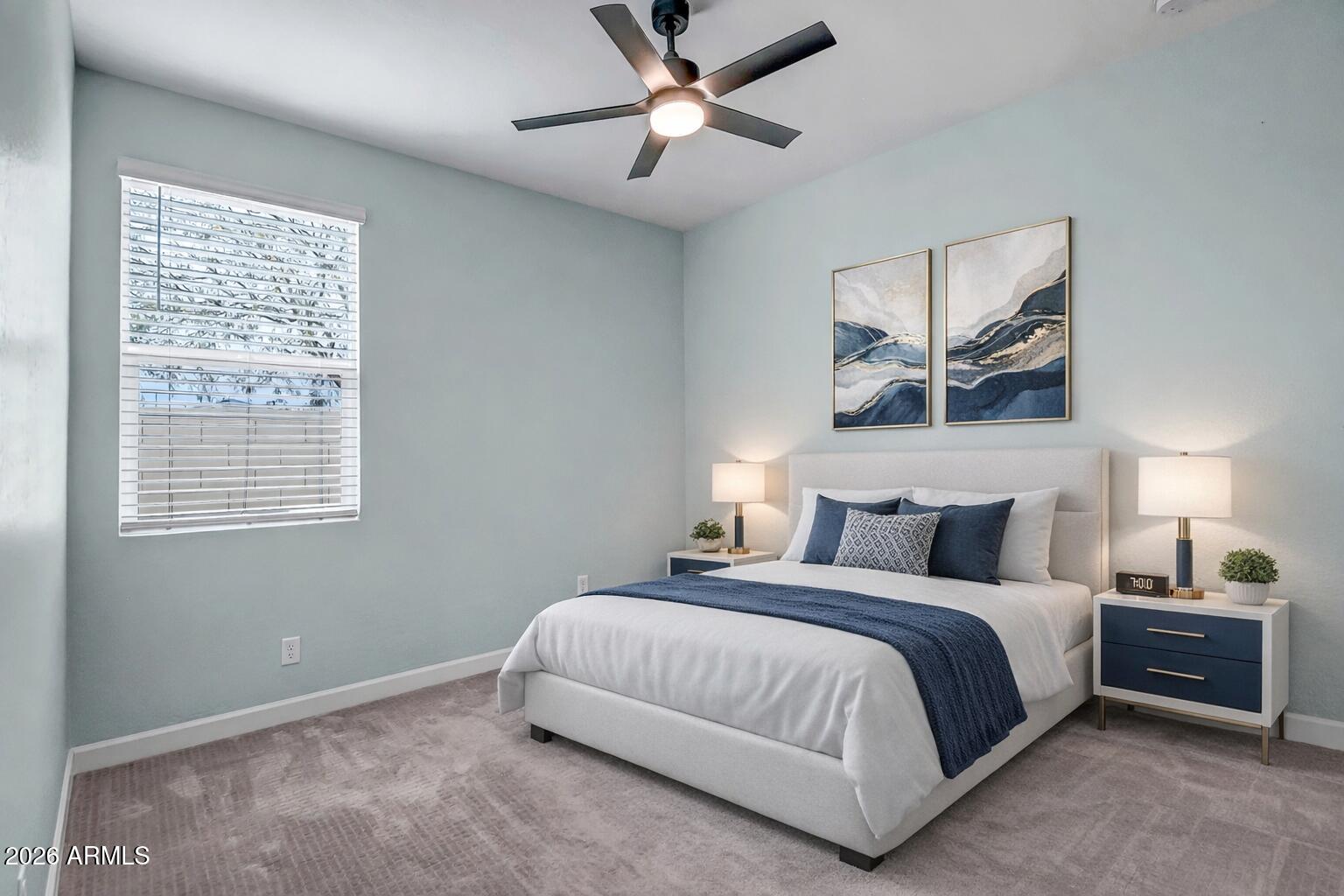 15896 W DESERT HOLLOW Drive