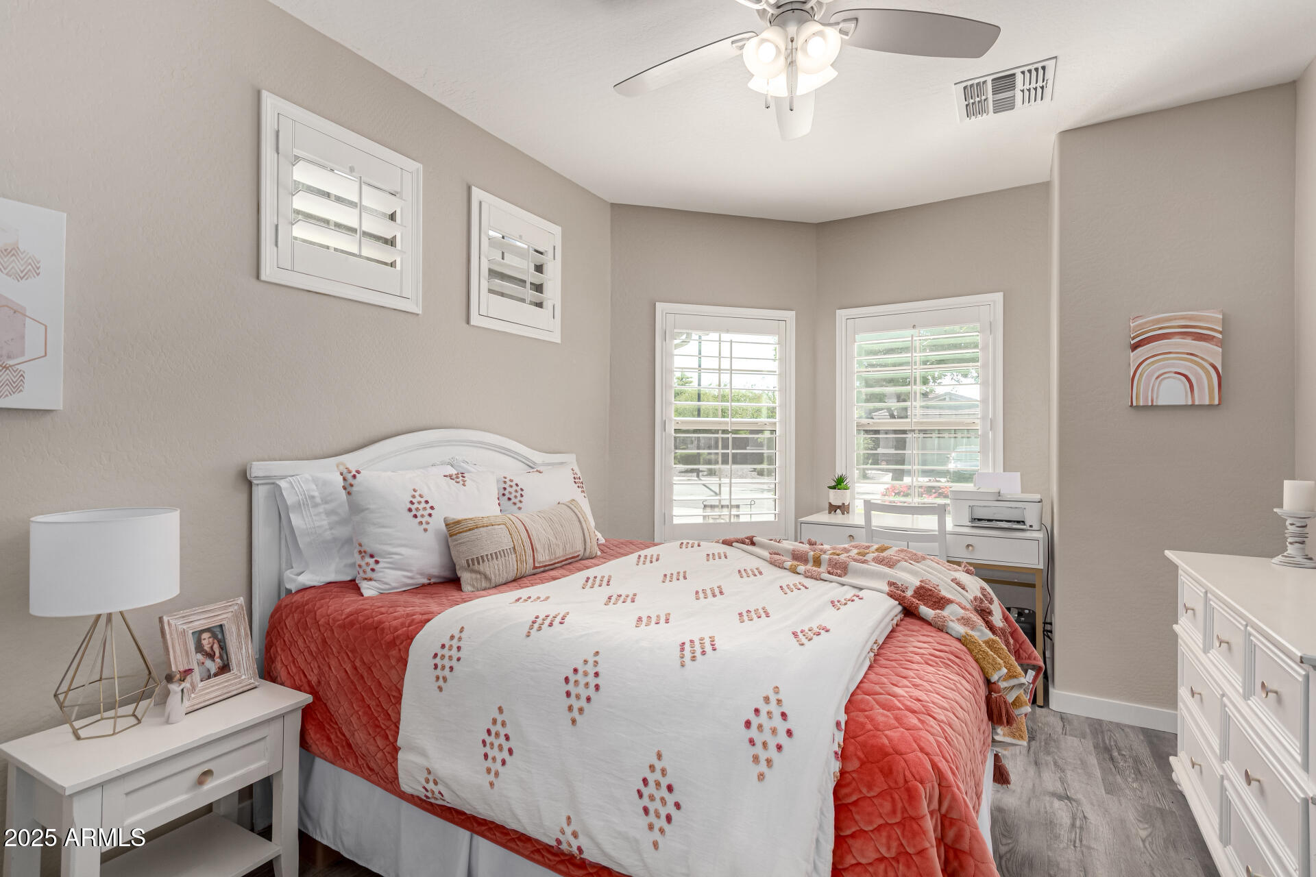 6219 S BANNING Street