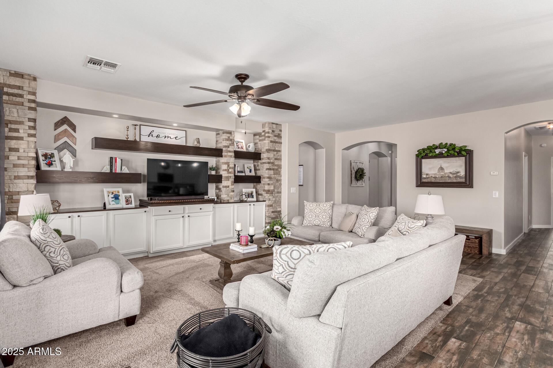 6219 S BANNING Street