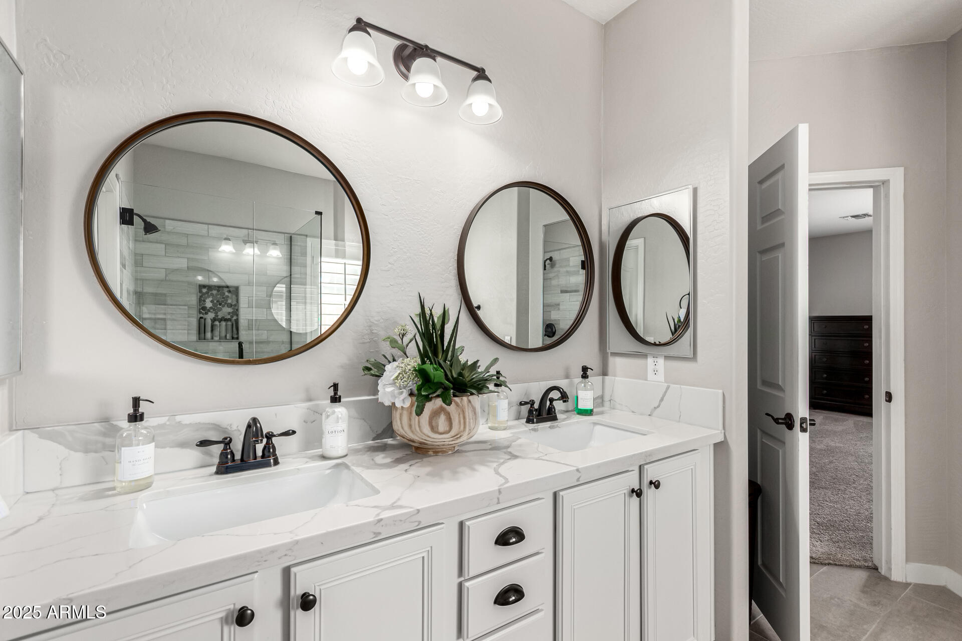 6219 S BANNING Street