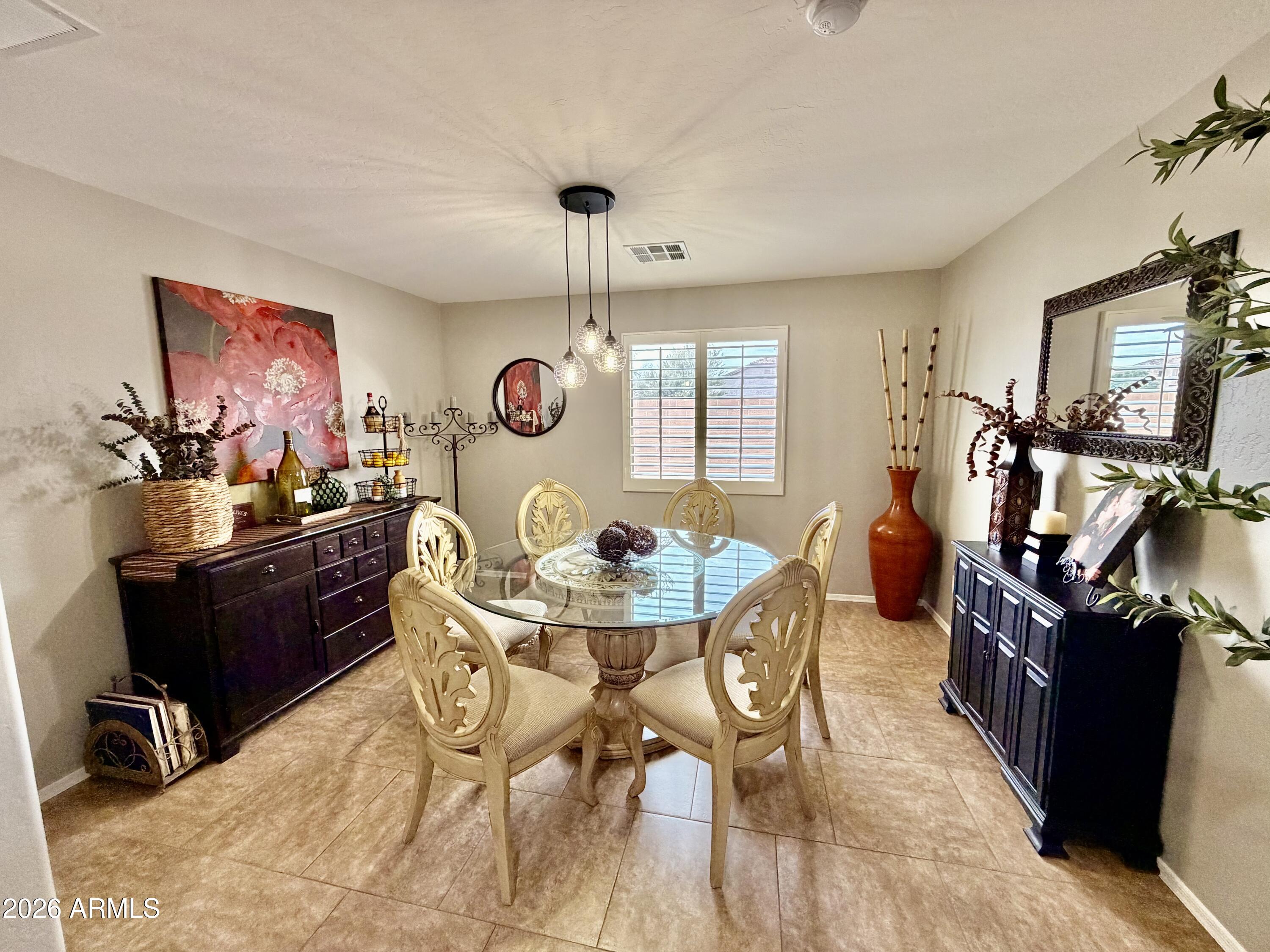 1794 N DESERT WILLOW Street