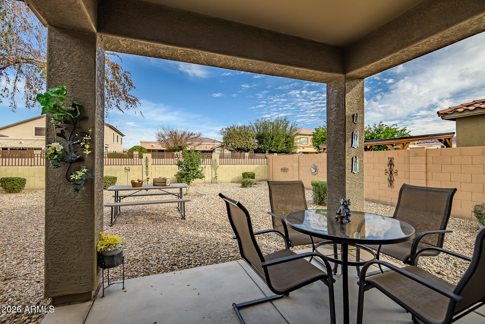 15102 W TURNEY Avenue