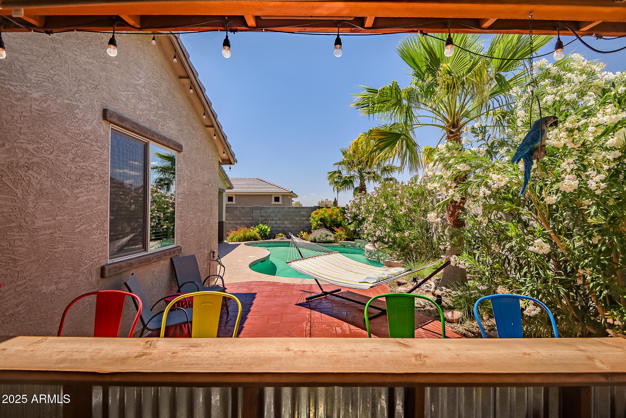 18662 W FOOTHILL Drive