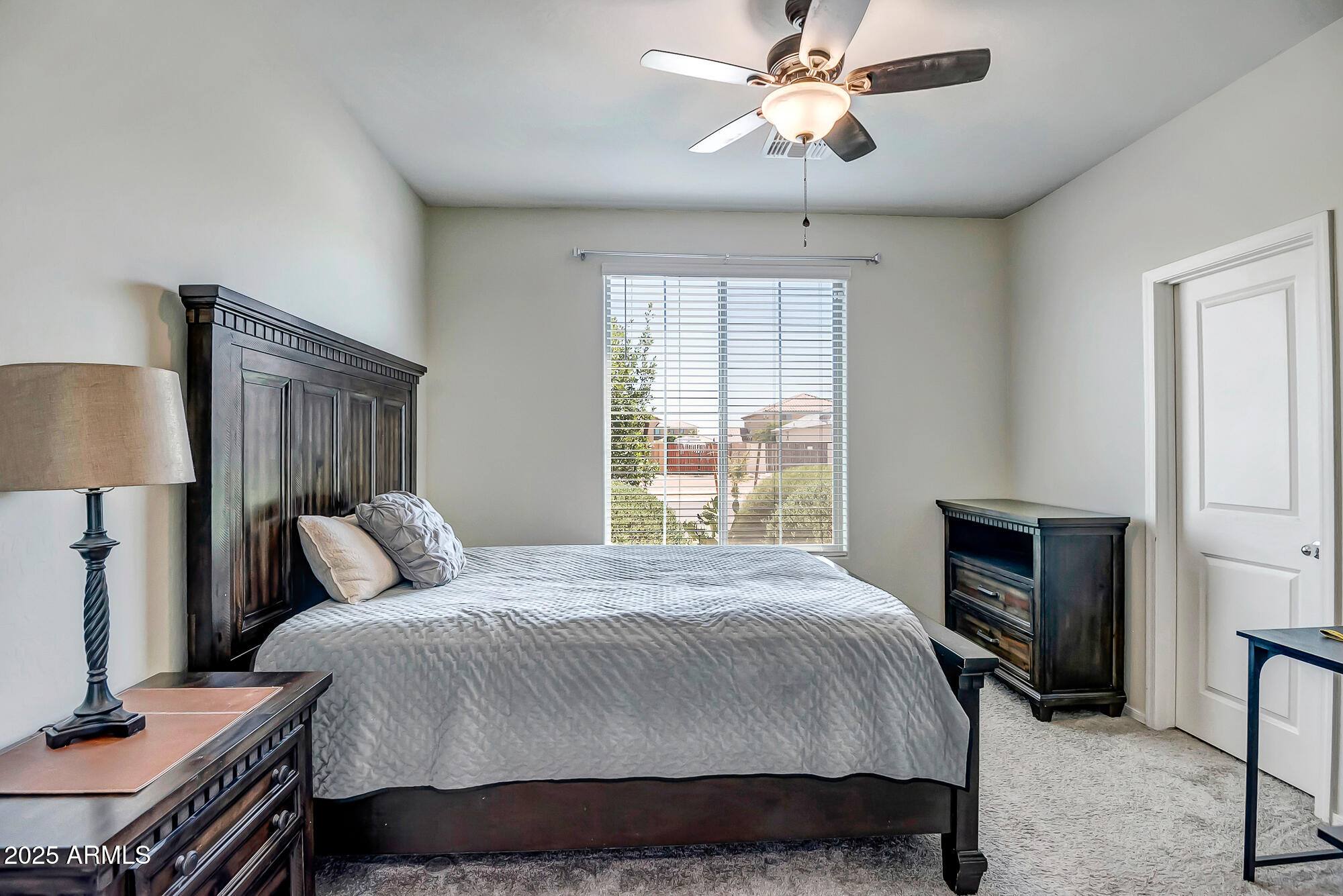 18662 W FOOTHILL Drive