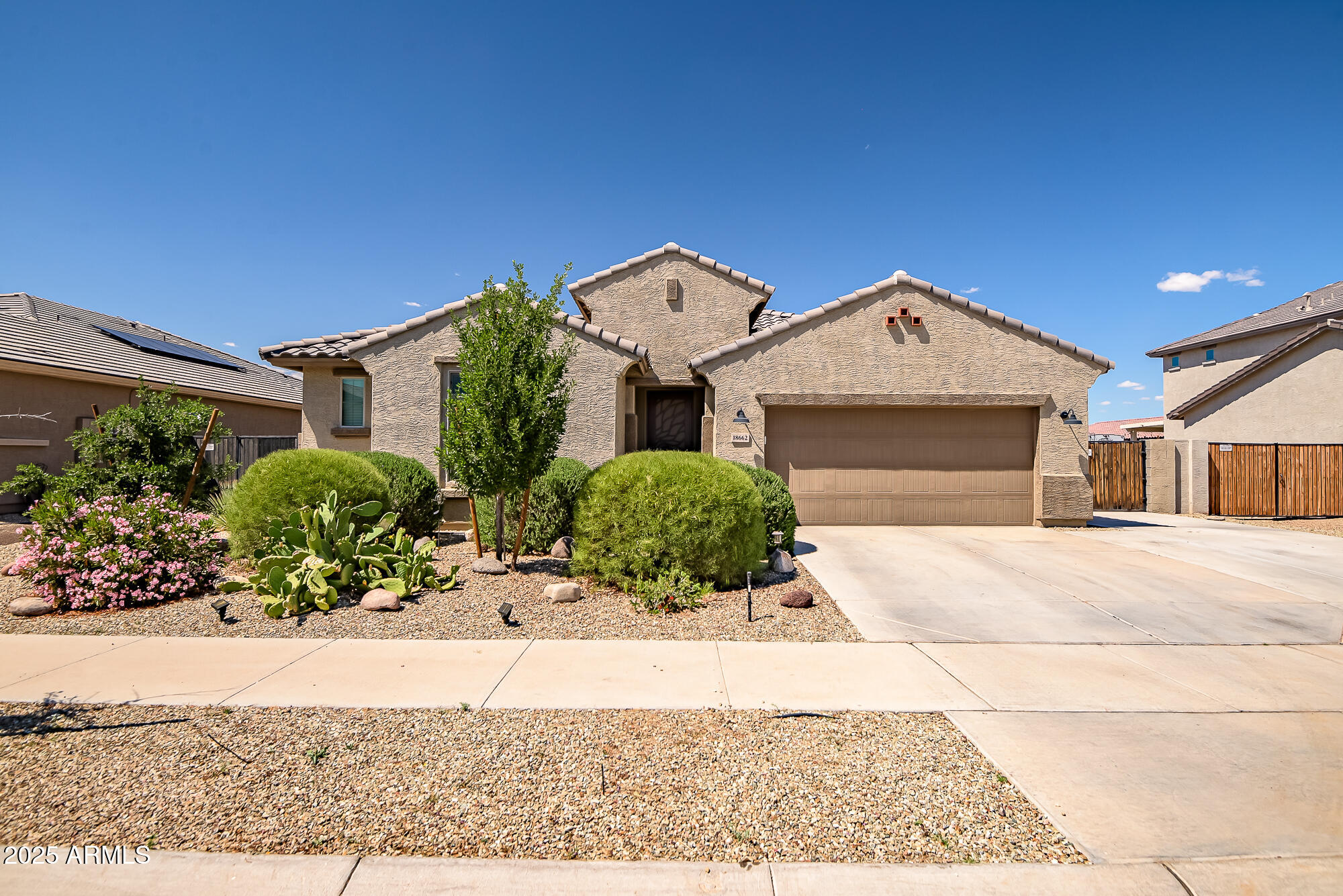 18662 W FOOTHILL Drive