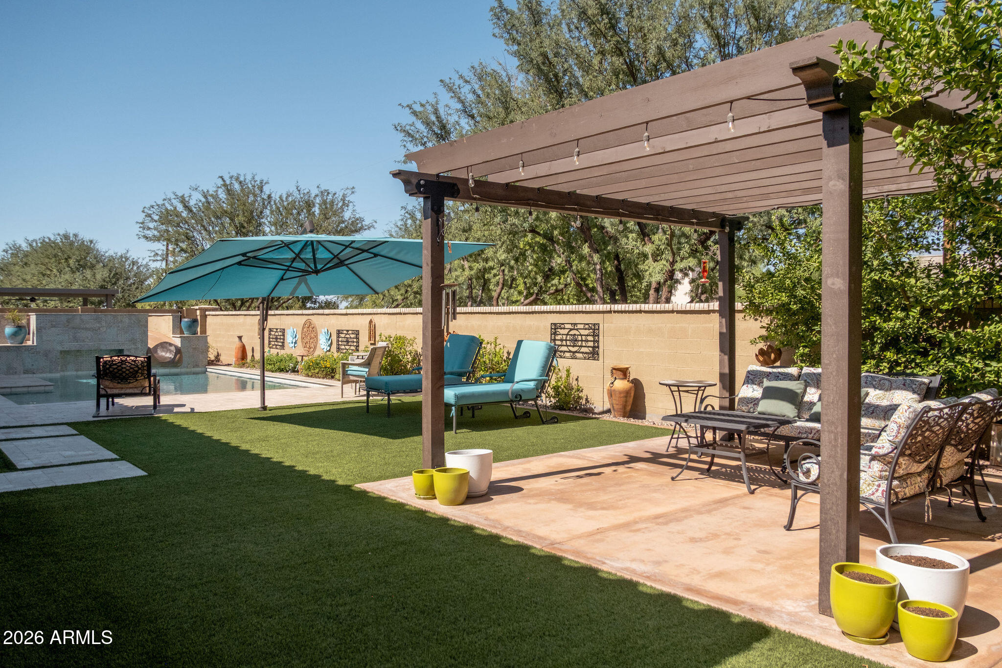 1988 E Blackhawk Drive